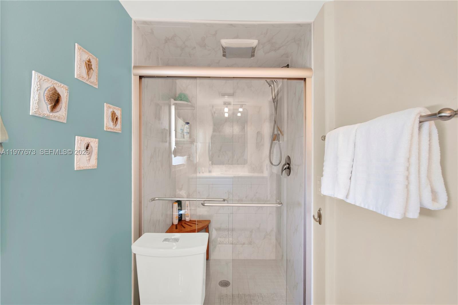 HARBOR ISLE - Residential