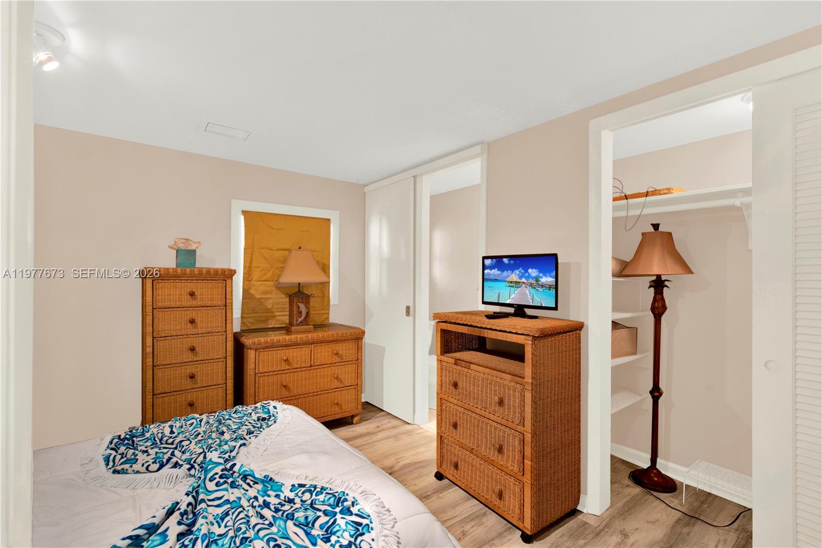 HARBOR ISLE - Residential