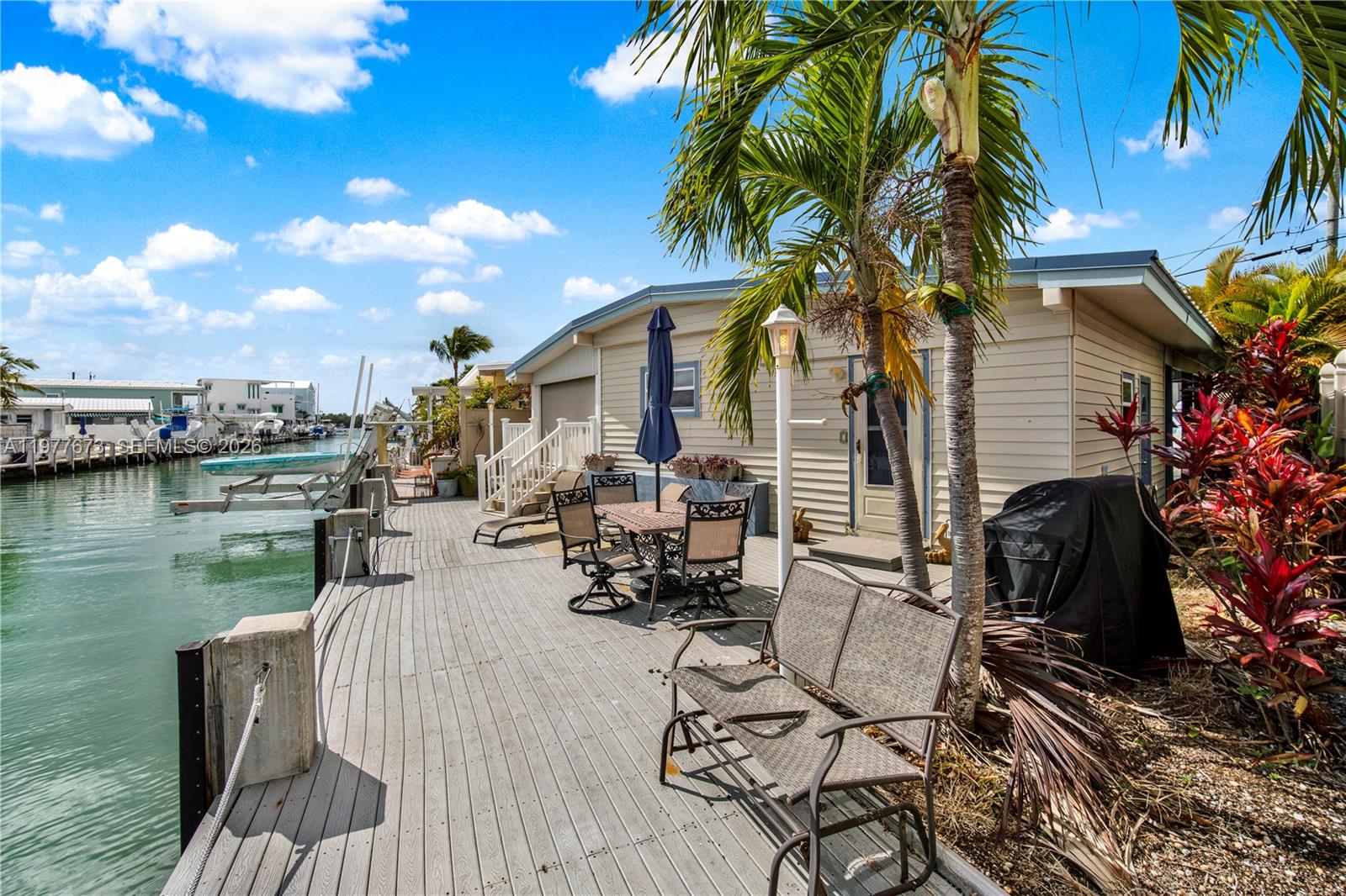 HARBOR ISLE - Residential