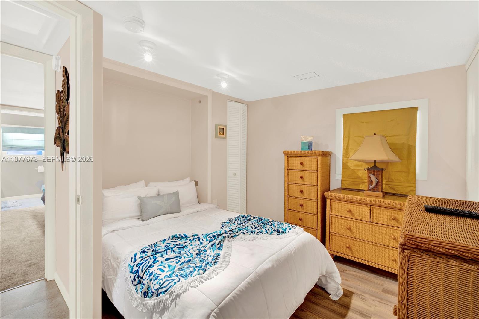 HARBOR ISLE - Residential