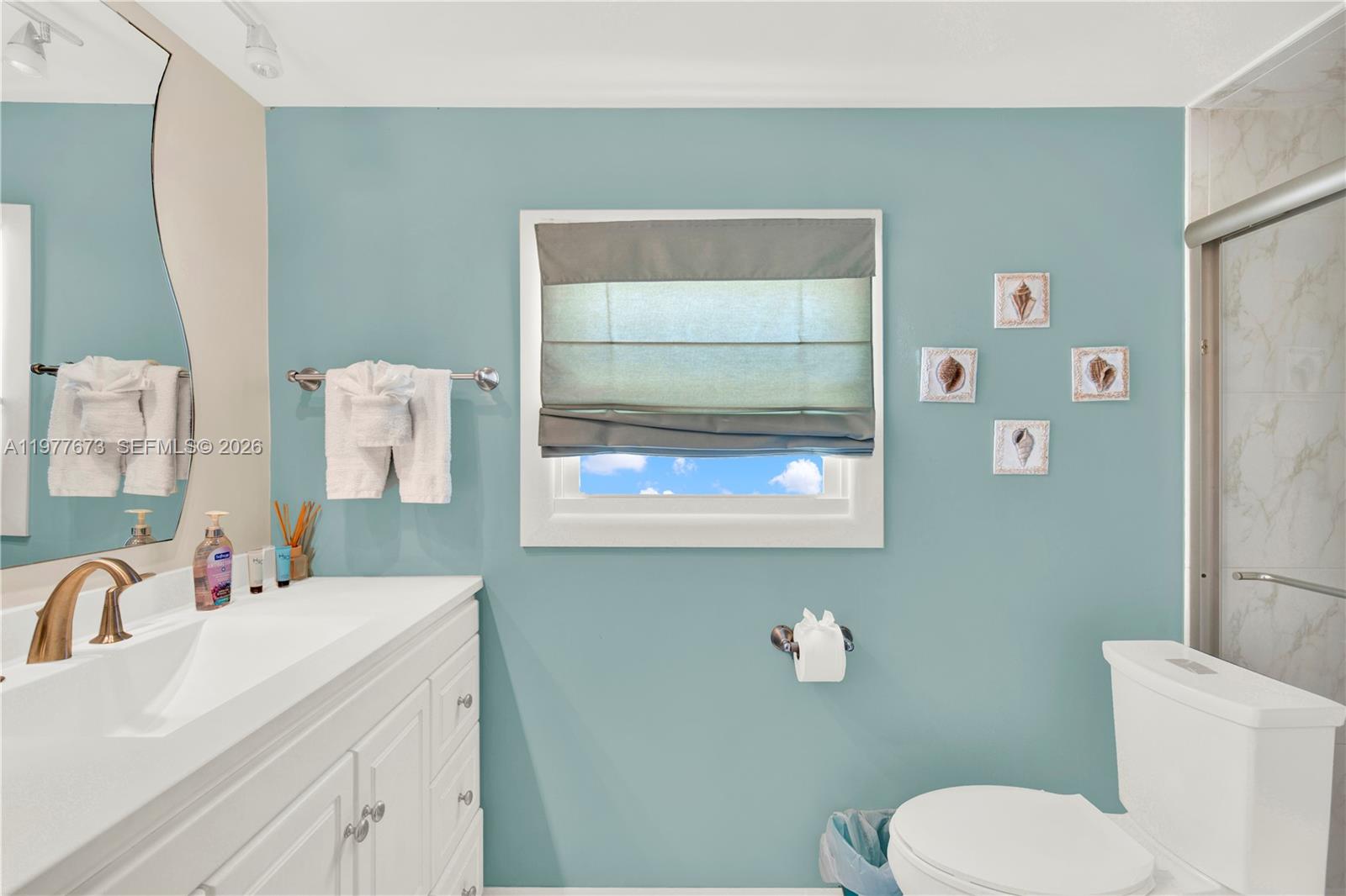 HARBOR ISLE - Residential