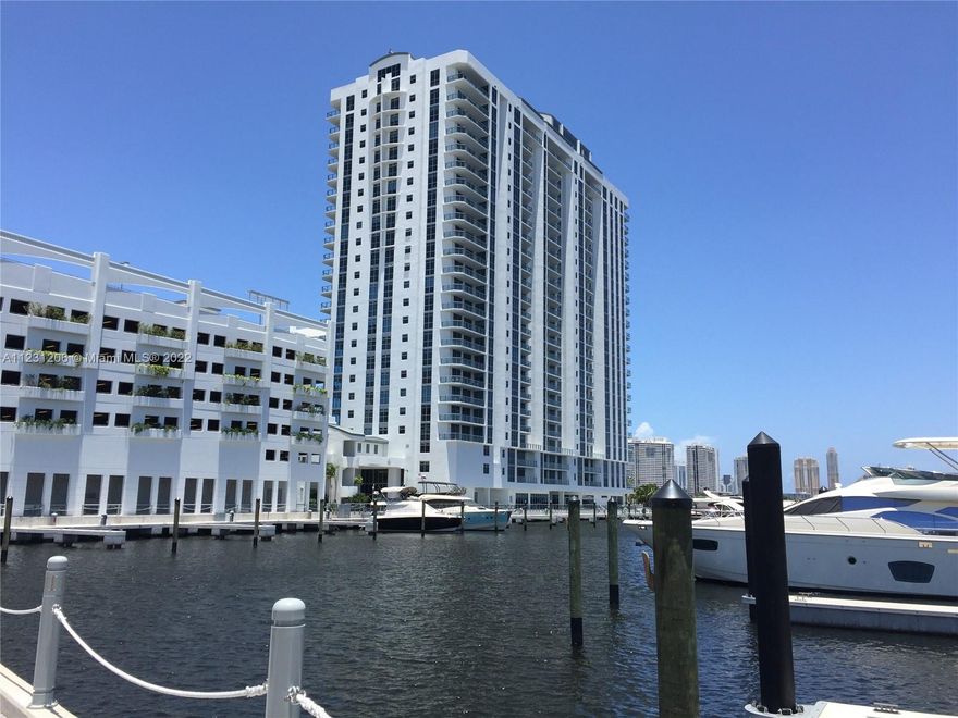 FULL-SERVICE GYM/ SAUNA/ STEAM, NEWS CAFE, TEEN & KIDDIE ROOM. 3 BEDROOMS, PLUS DEN, 3.5 BATHS, GOURMET KITCHEN WITH SNAIDERO CABINETRY, SUBZERO, WOLF, MIELE APPLIANCES, LAVISH BATHROOMS, TERRACES FROM EVERY ROOM.