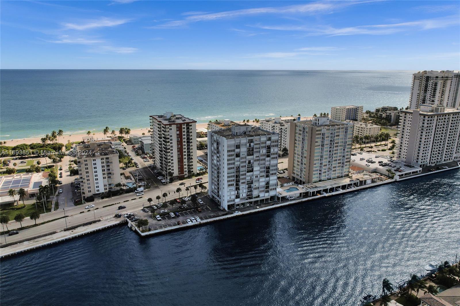 TRAFALGAR TOWERS CONDOMIN - Residential