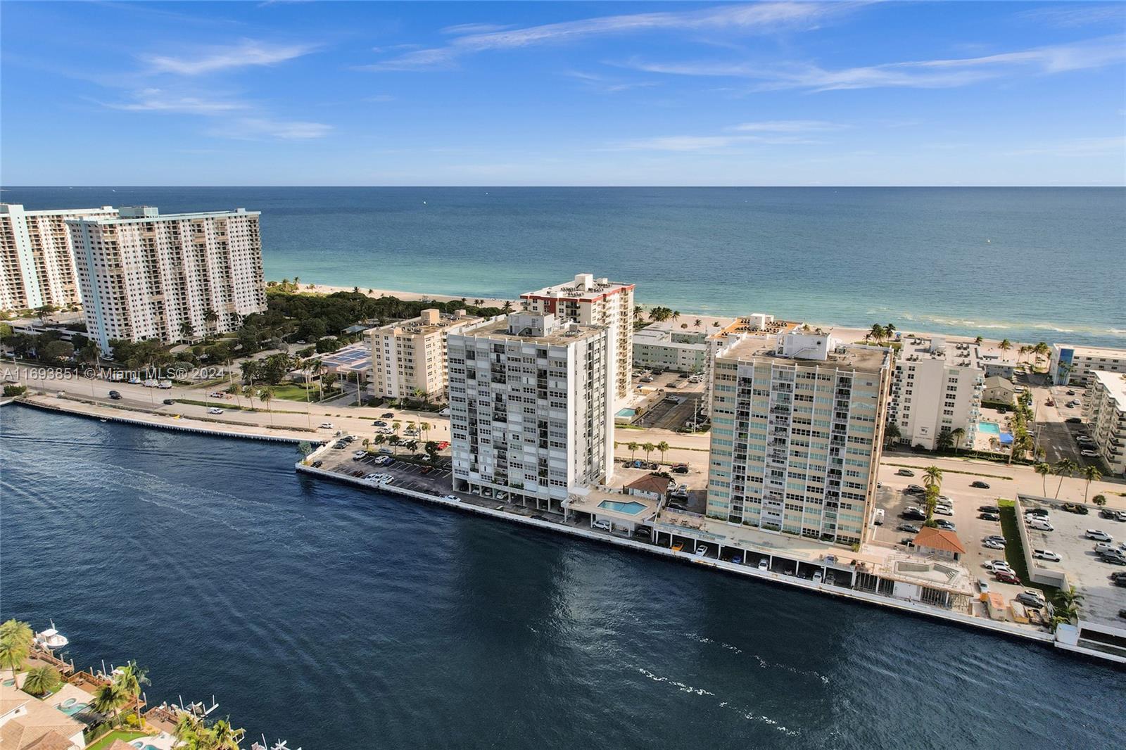 TRAFALGAR TOWERS CONDOMIN - Residential