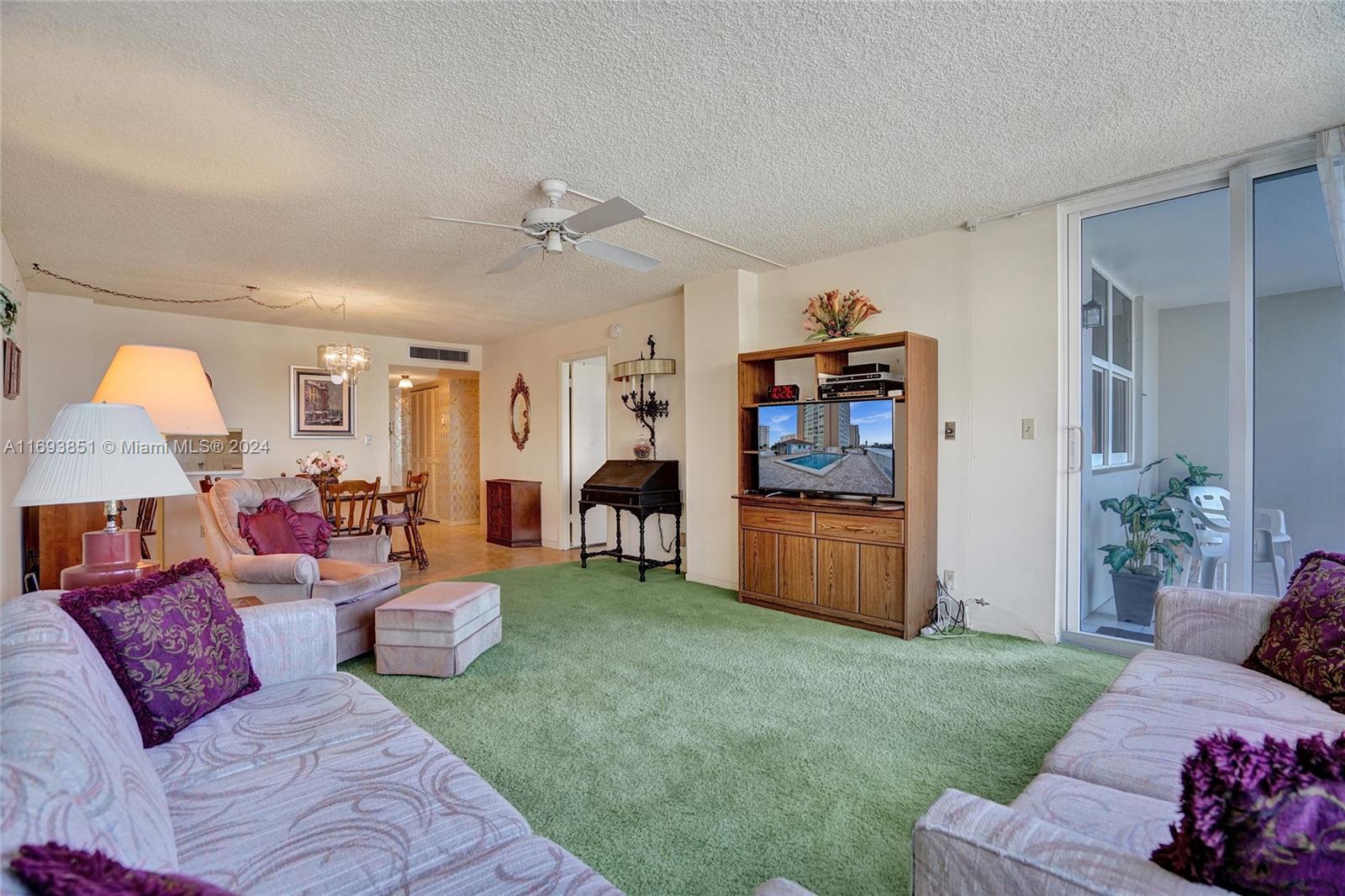 TRAFALGAR TOWERS CONDOMIN - Residential