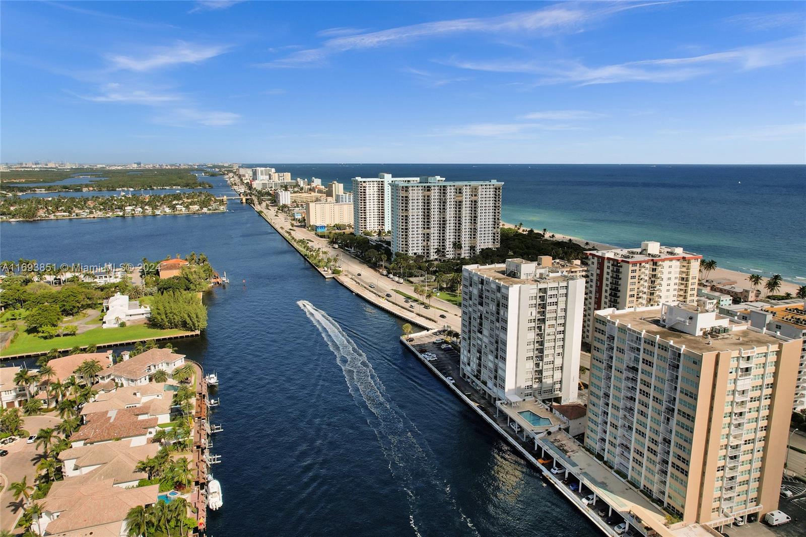 TRAFALGAR TOWERS CONDOMIN - Residential