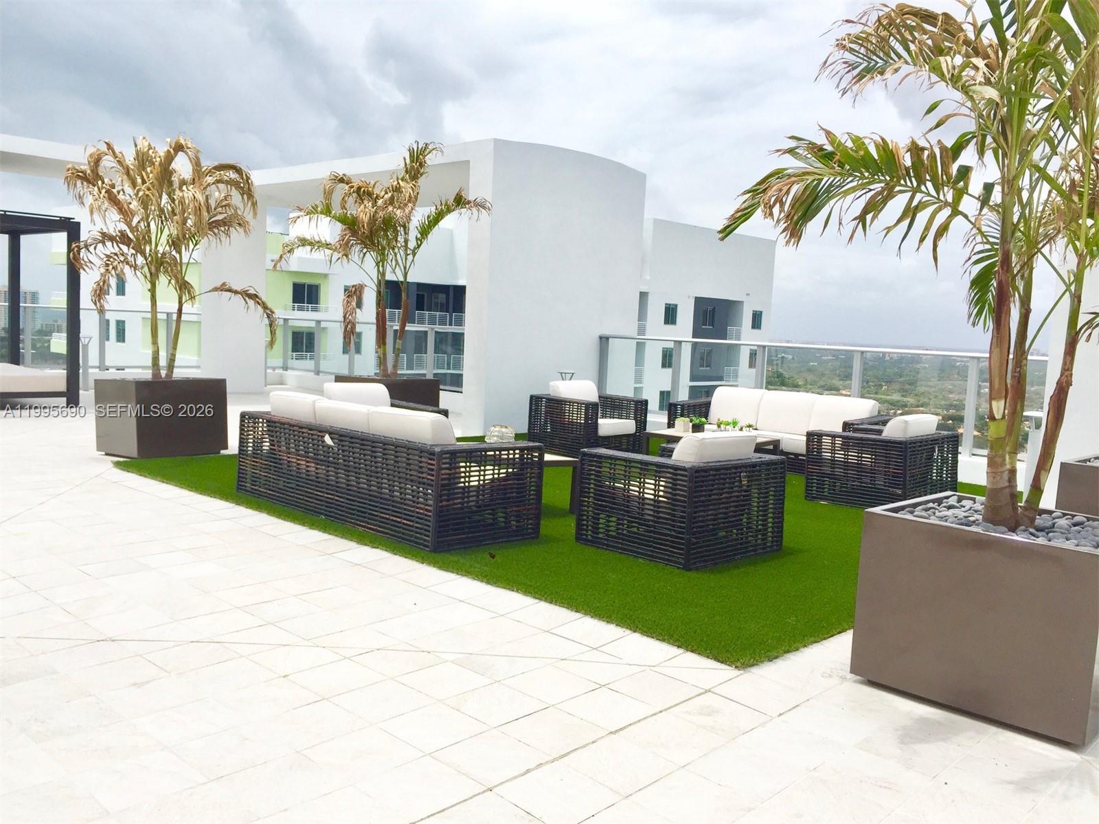 BRICKELL TEN - Residential Lease