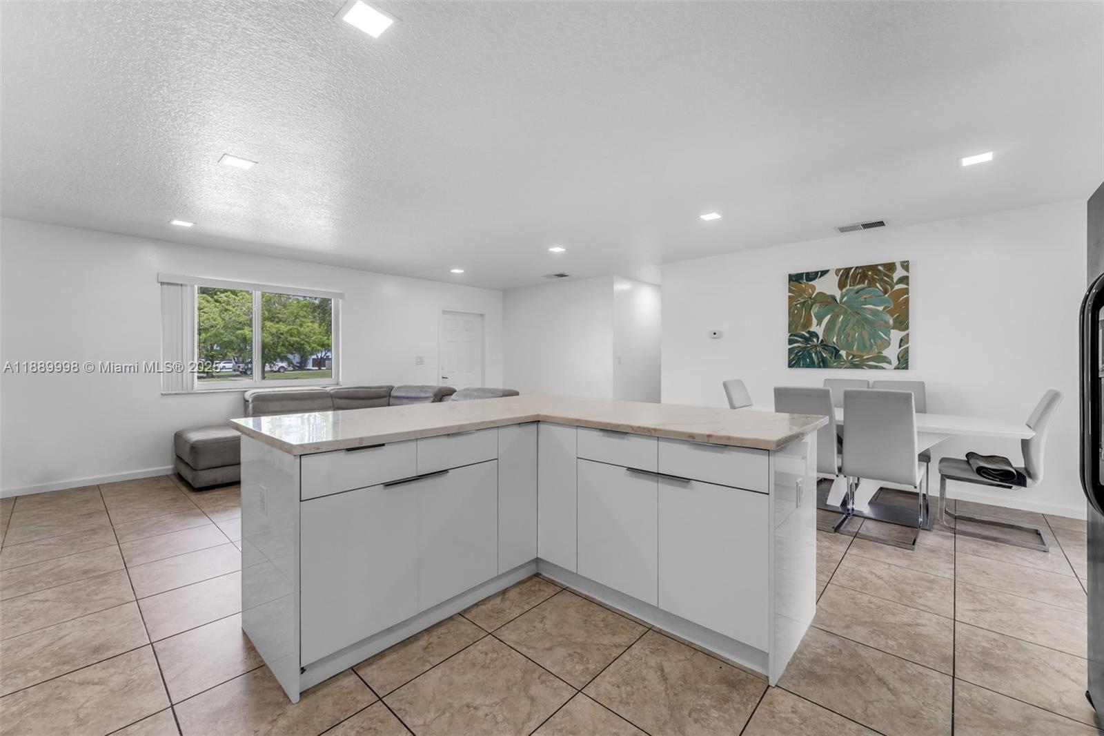 UNIVERSAL ESTATES SOUTH A - Residential