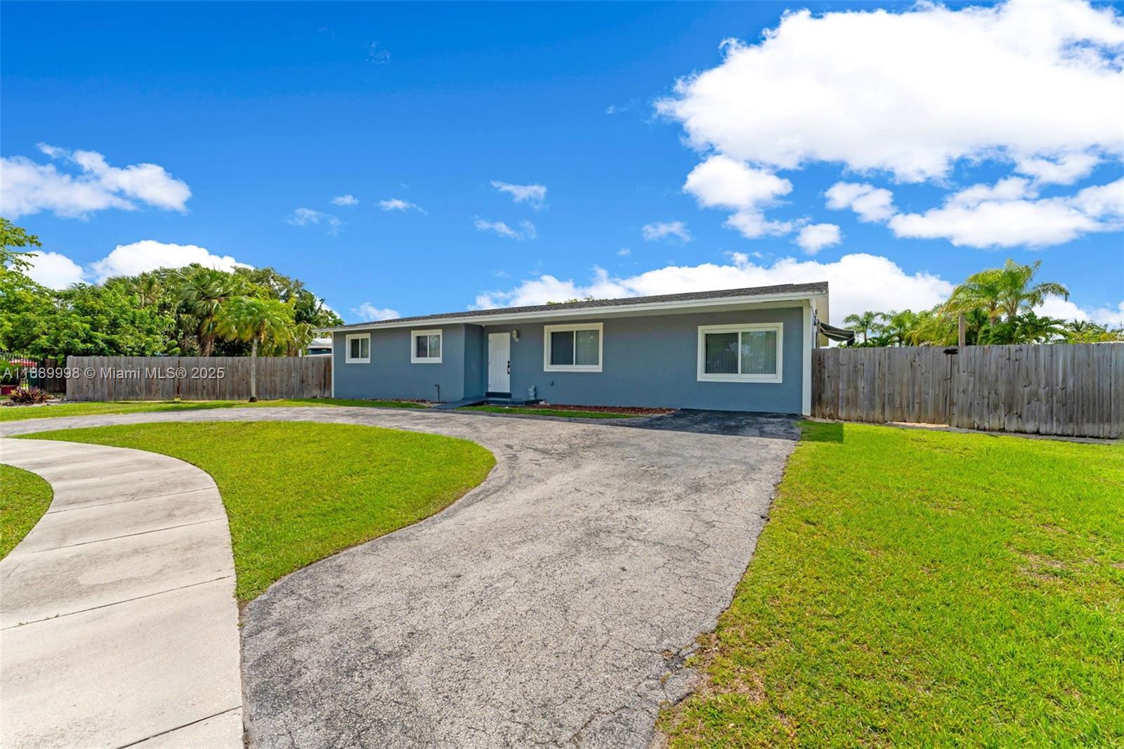 UNIVERSAL ESTATES SOUTH A - Residential