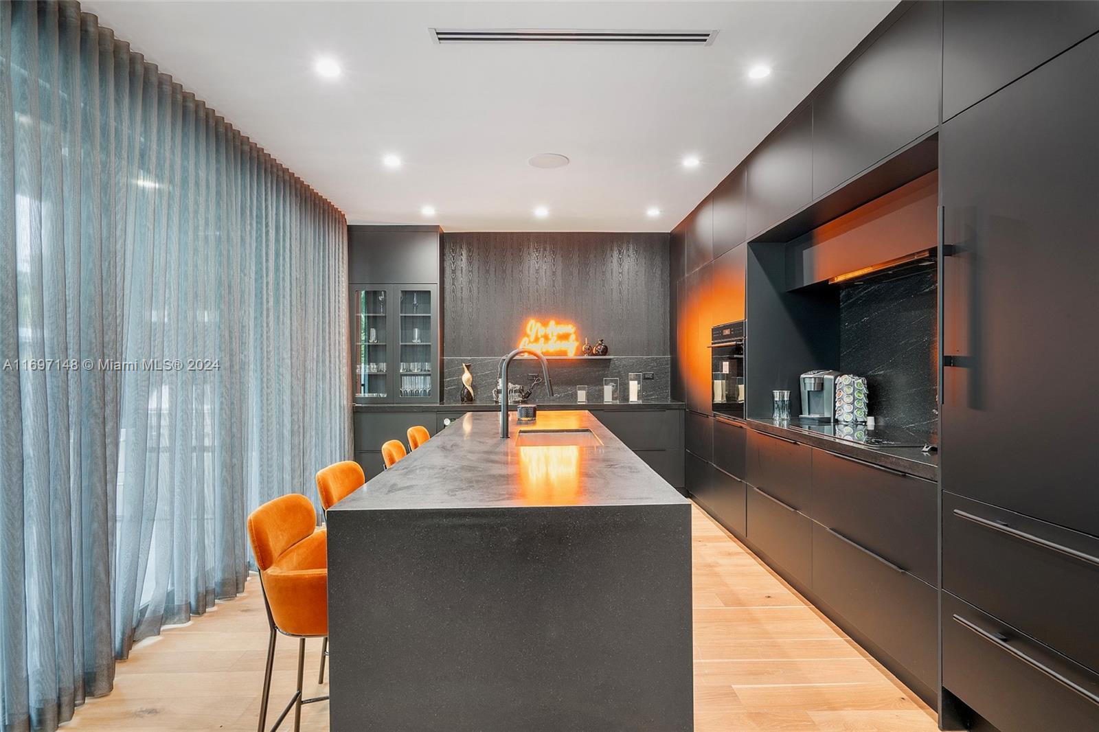 BUENA VISTA HEIGHTS ADDN - Residential Lease