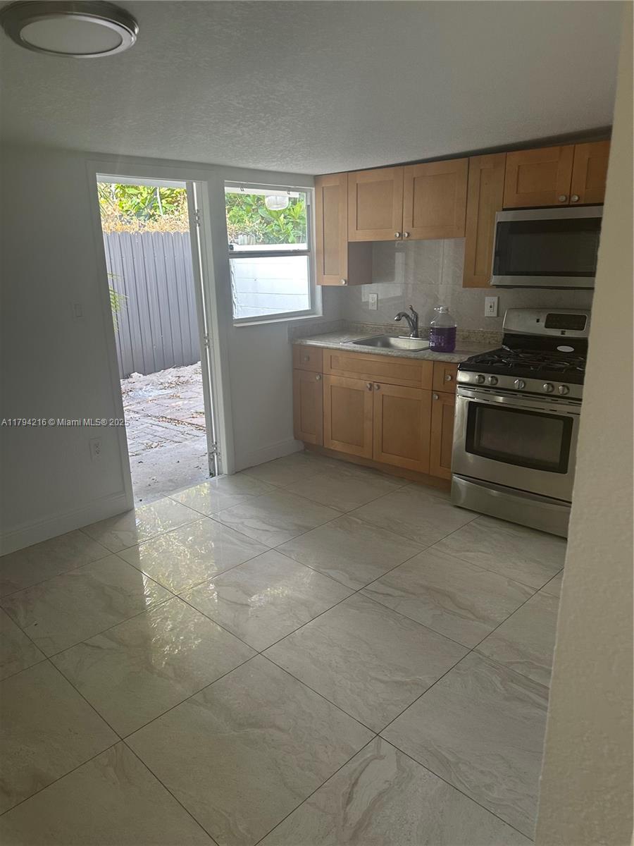 2500 NW 103rd St C