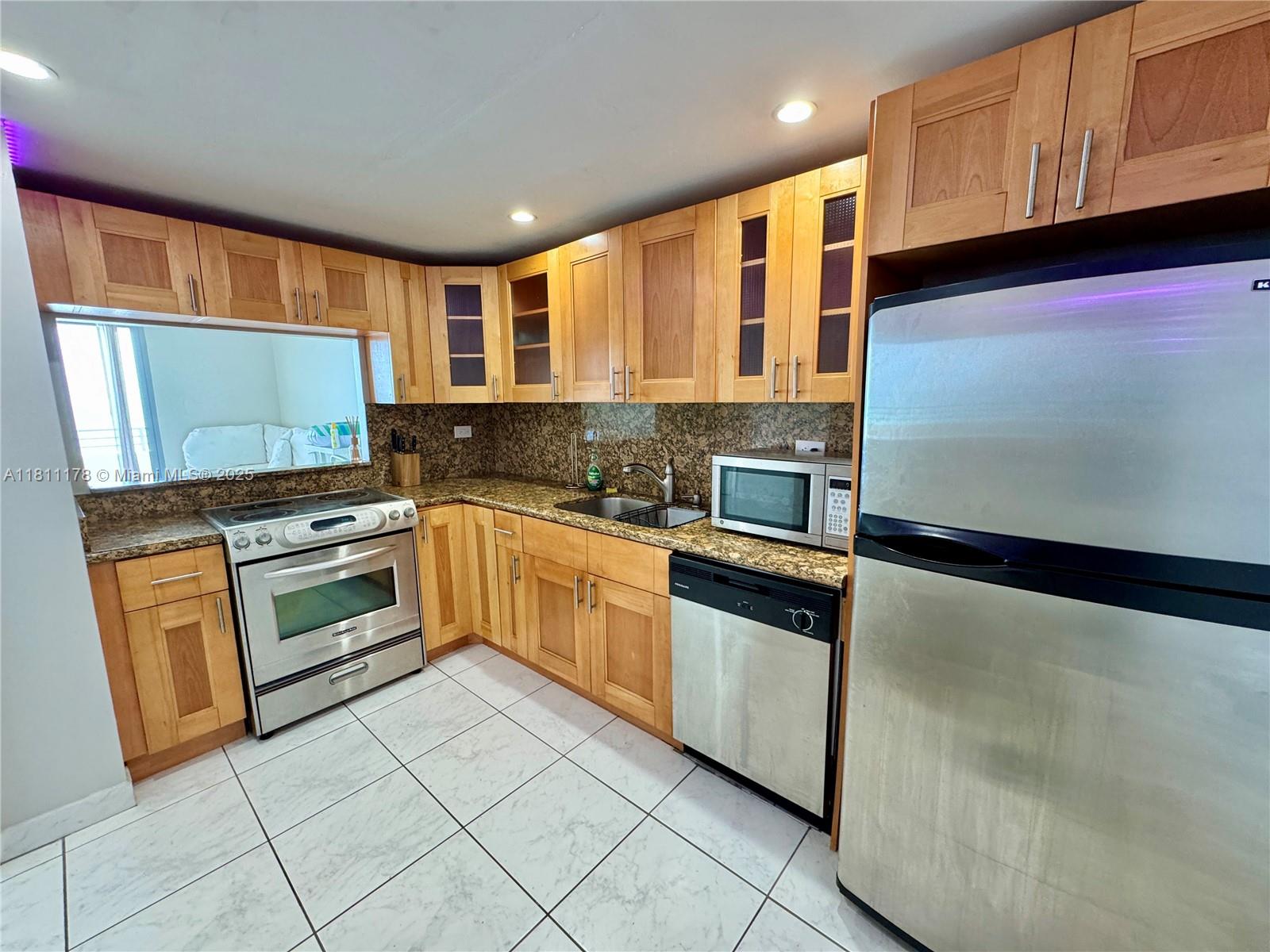 OCEANSIDE PLAZA CONDO - Residential