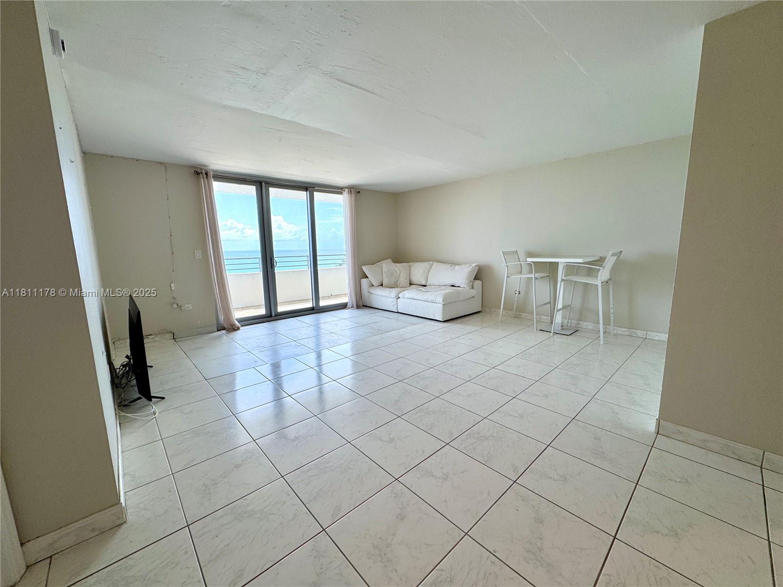 OCEANSIDE PLAZA CONDO - Residential