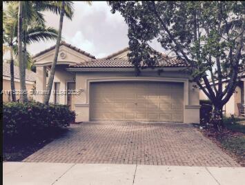 Rental Property at 1090 Golden Cane Dr 1, Weston, Broward County, Florida - Bedrooms: 3 
Bathrooms: 2  - $4,000 MO.