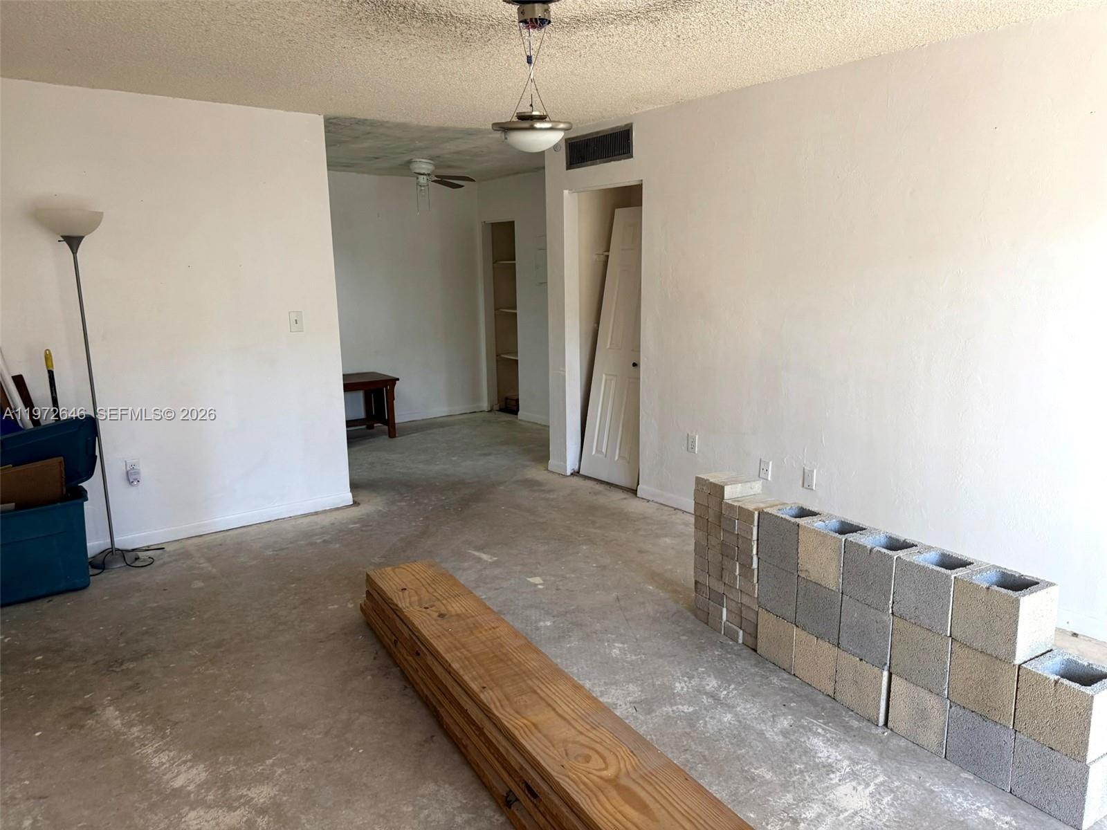 SPANISH TRACE CONDO - Residential