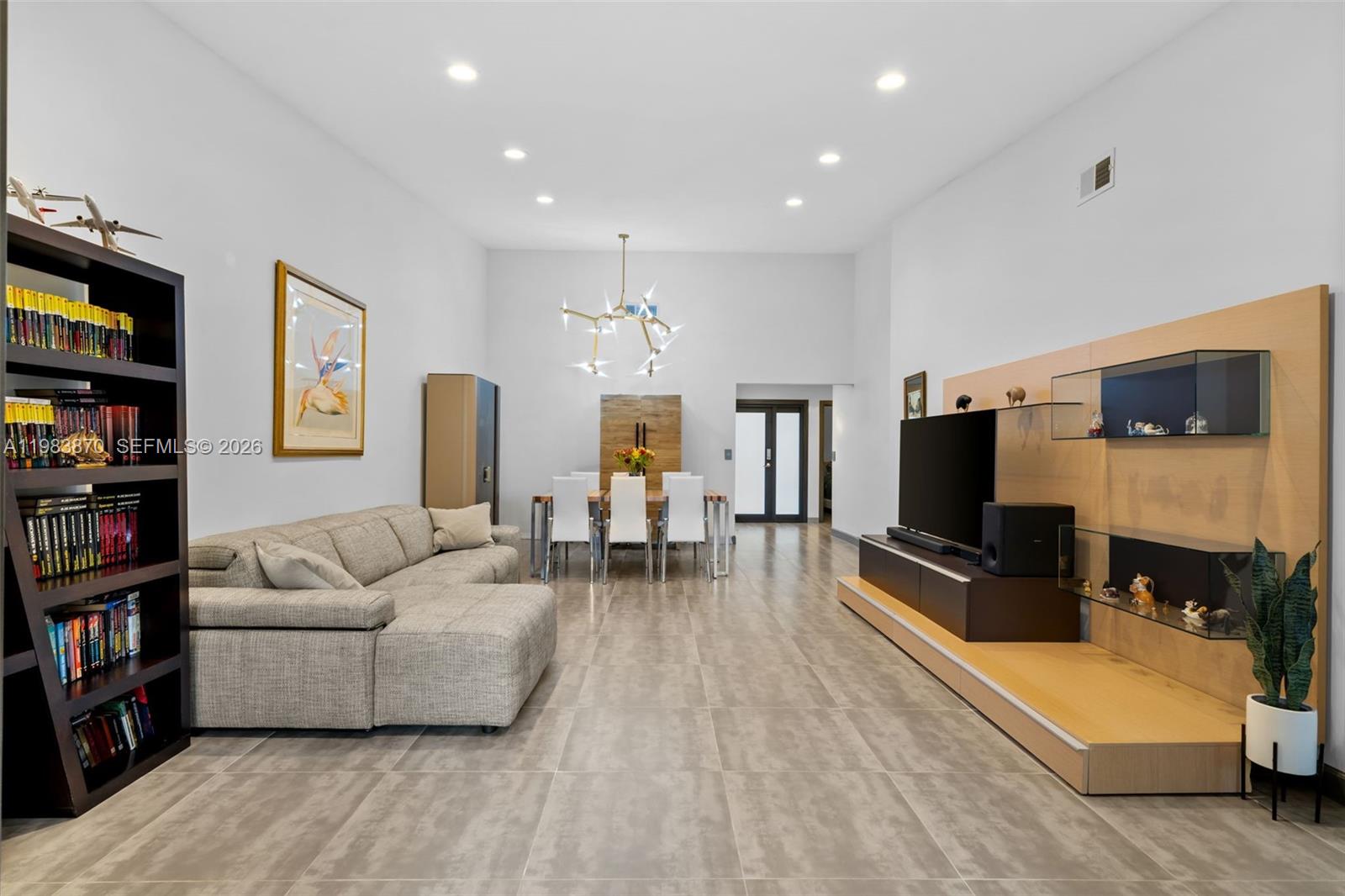 COSTAIN VILLAS HARBOR VIL - Residential