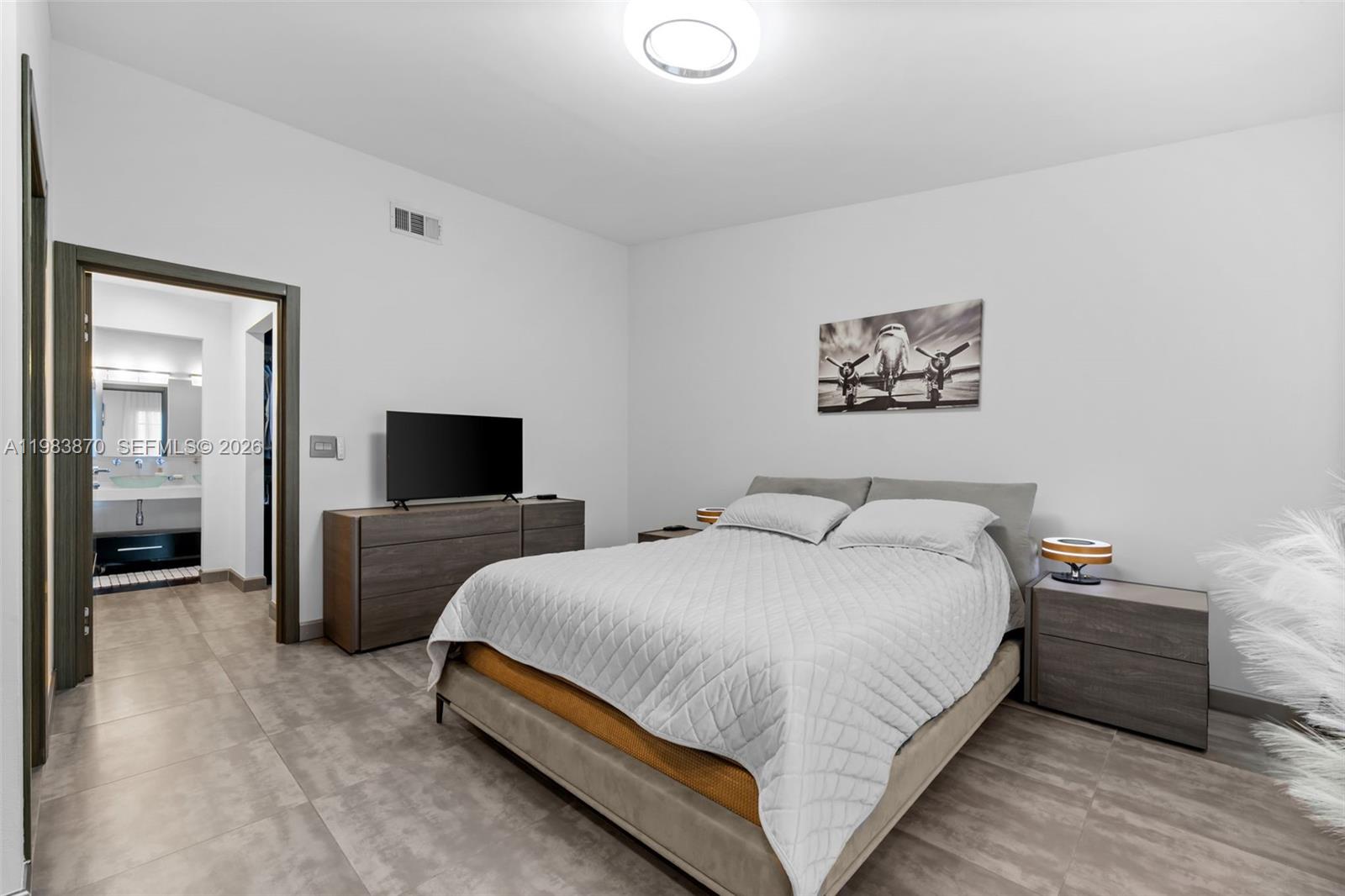 COSTAIN VILLAS HARBOR VIL - Residential