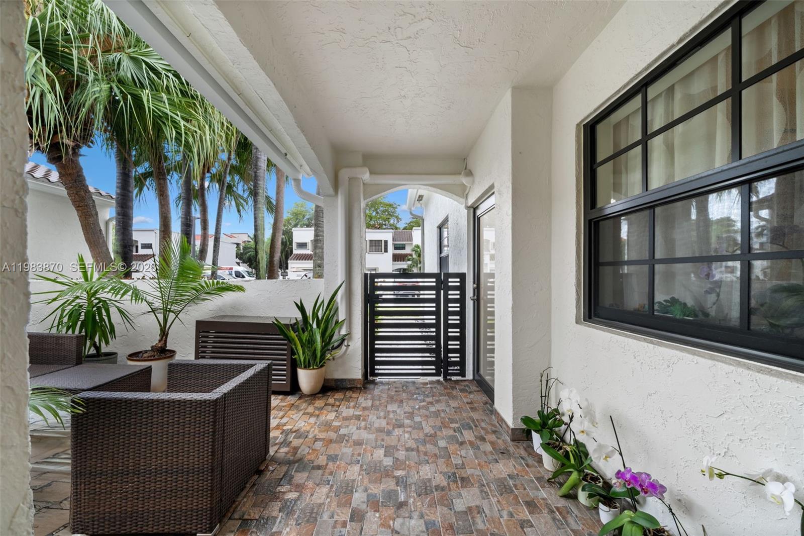 COSTAIN VILLAS HARBOR VIL - Residential