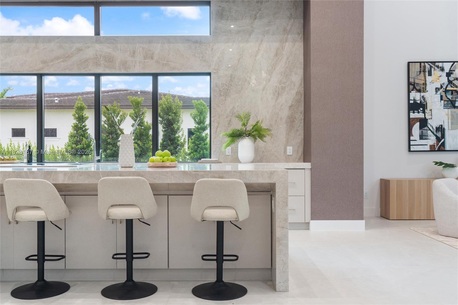 ZONA WEST - Residential