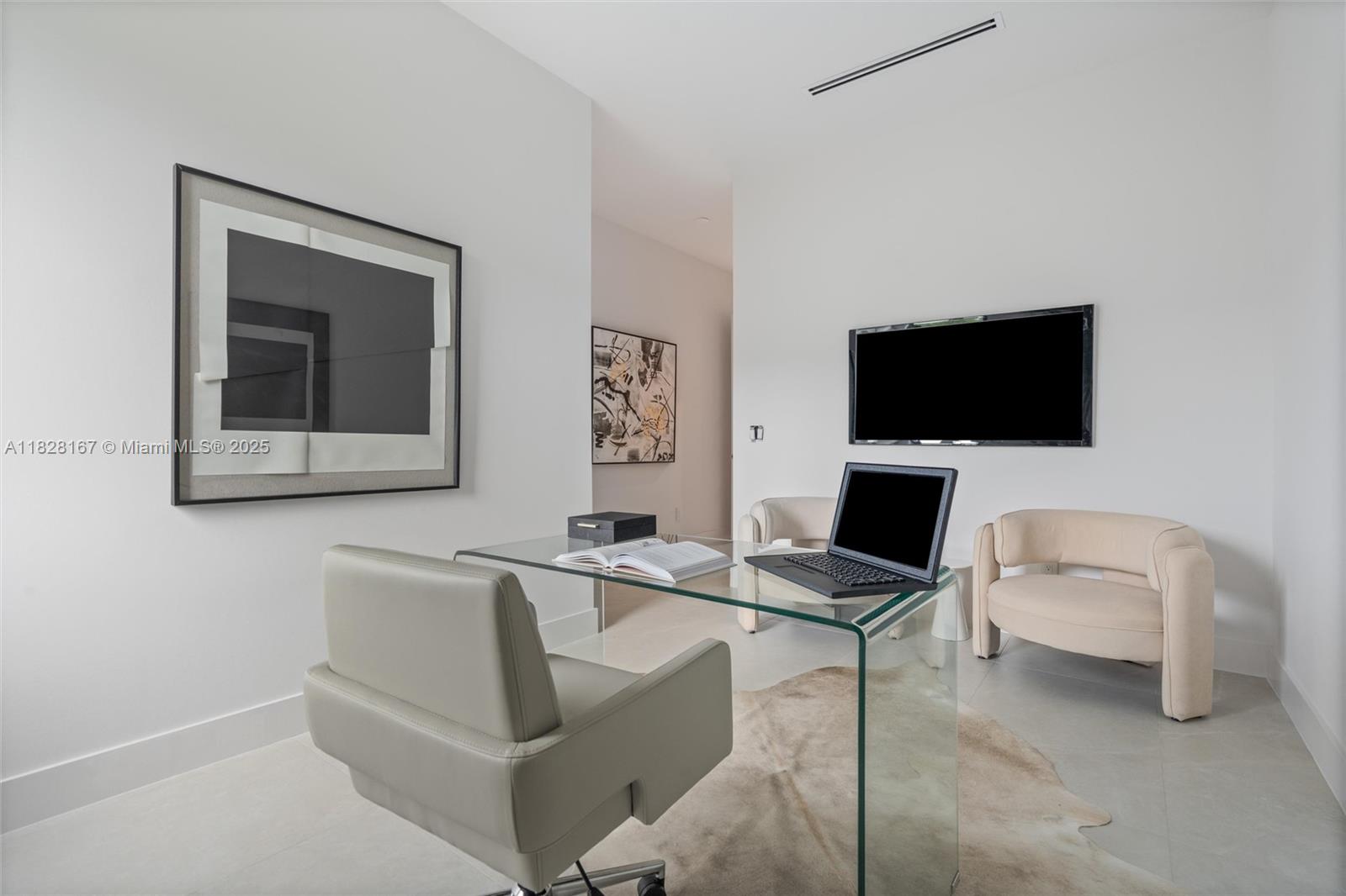 ZONA WEST - Residential