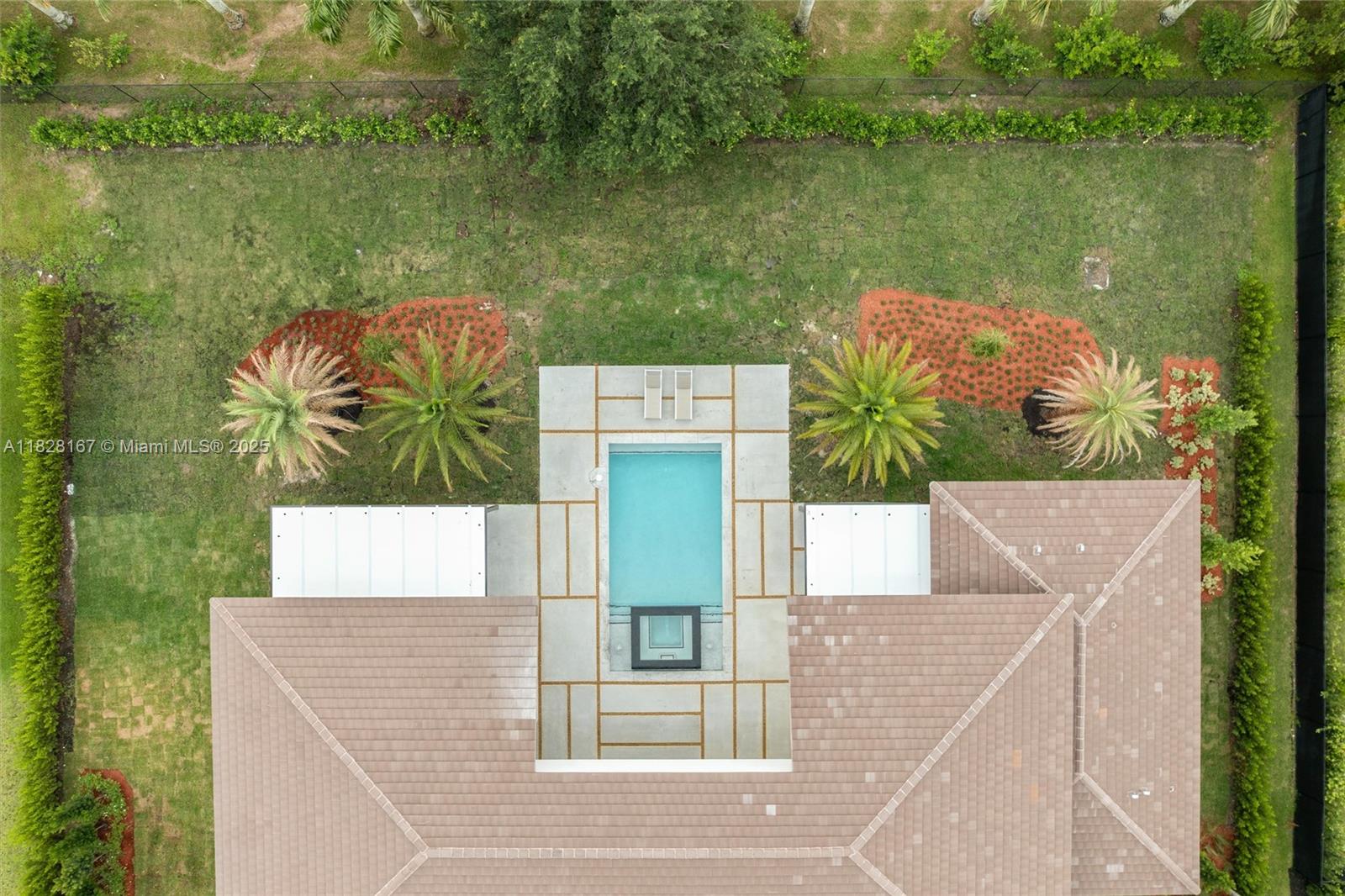 ZONA WEST - Residential