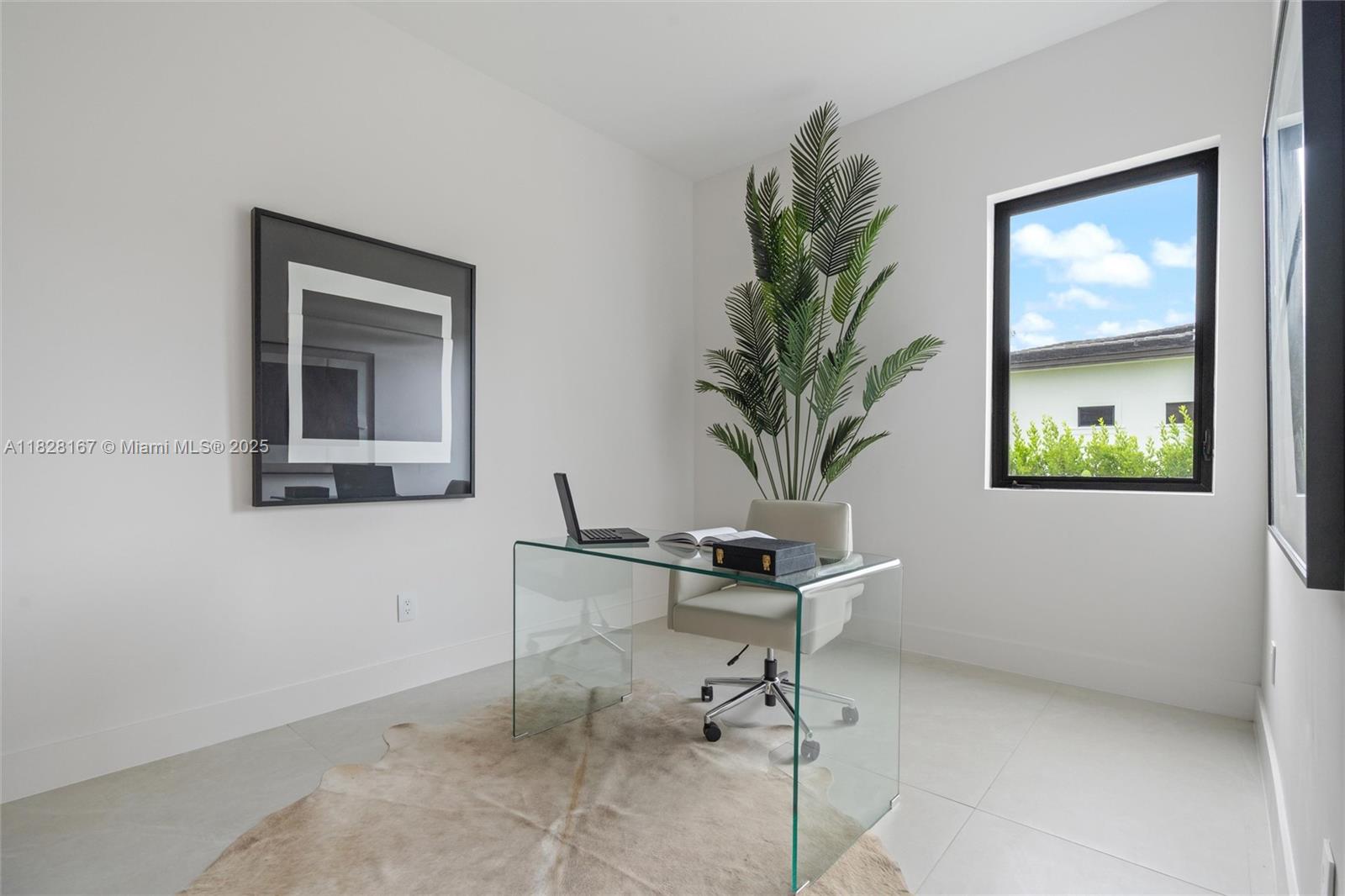 ZONA WEST - Residential