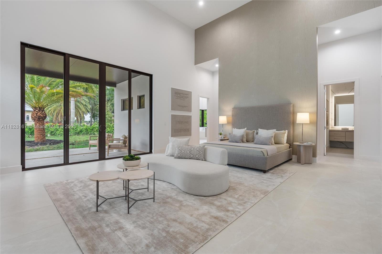 ZONA WEST - Residential