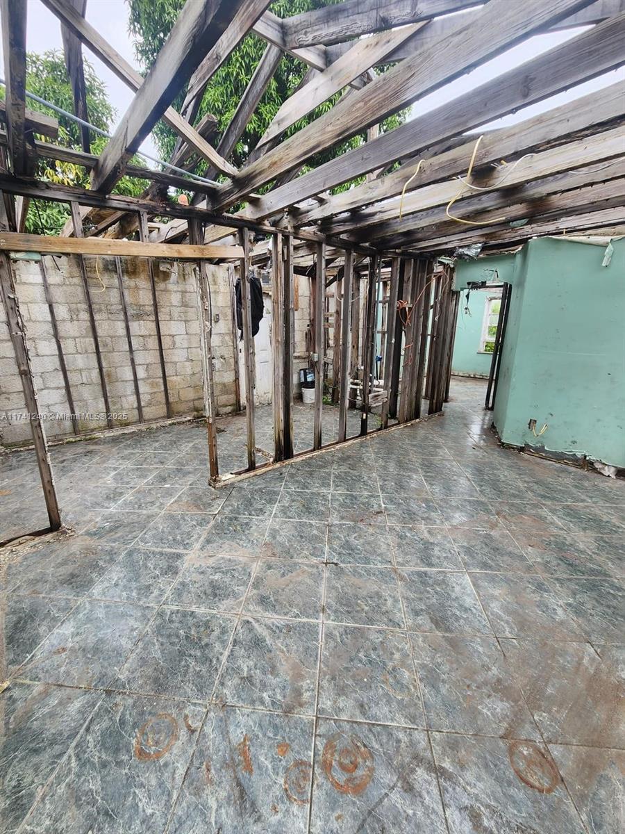 LUALEAH A SUB - Residential