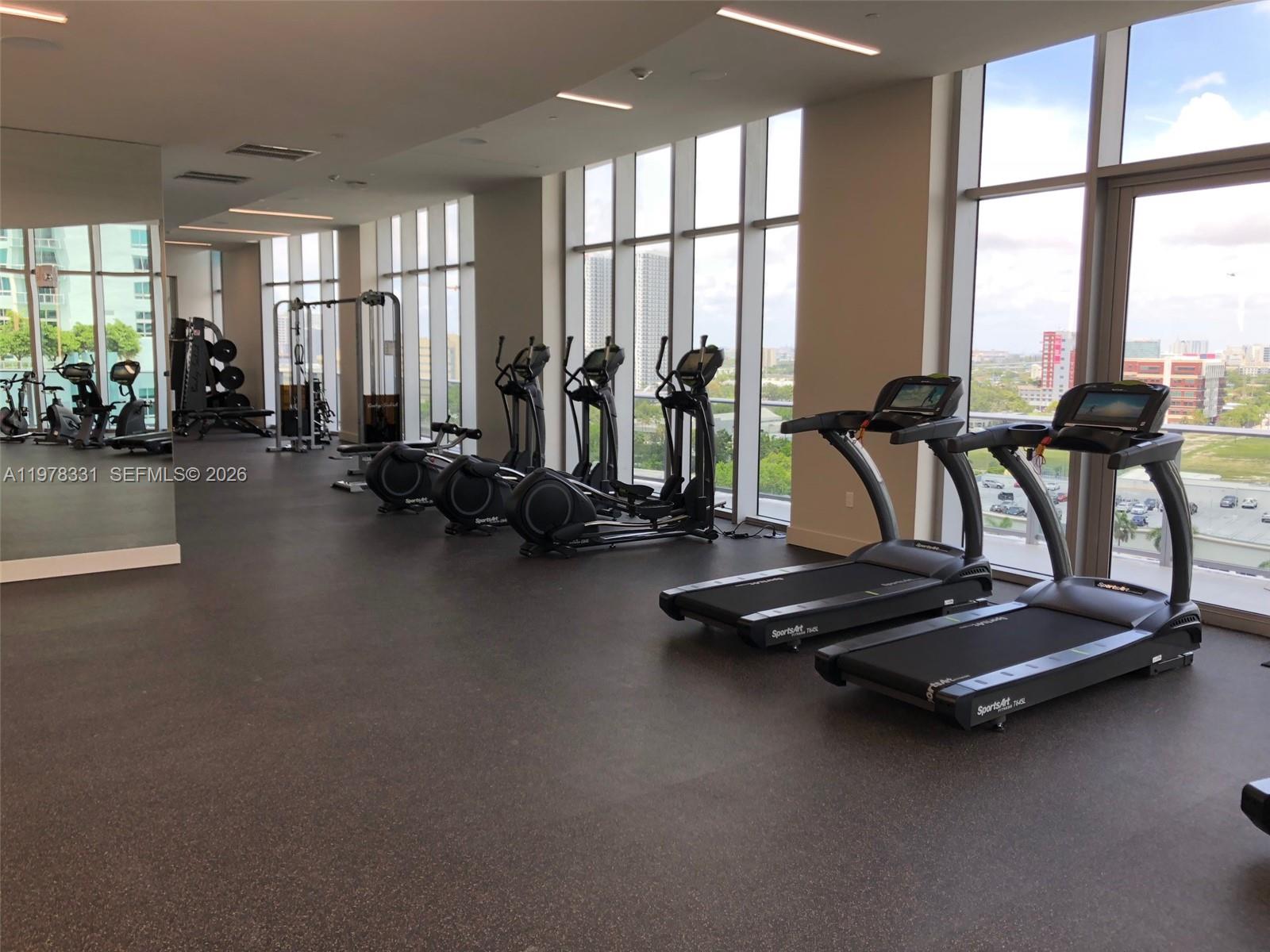 ARIA ON THE BAY - Residential