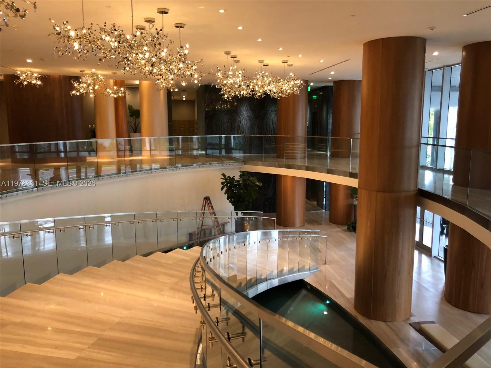 ARIA ON THE BAY - Residential