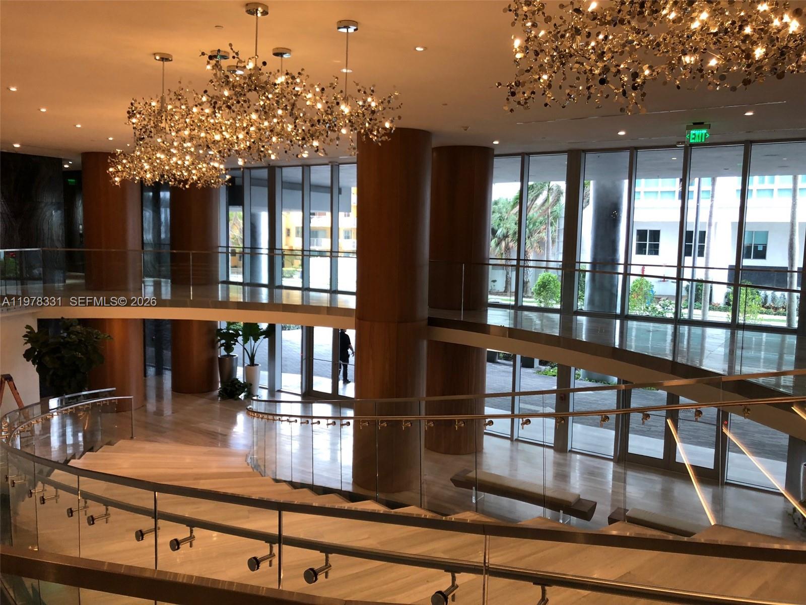 ARIA ON THE BAY - Residential