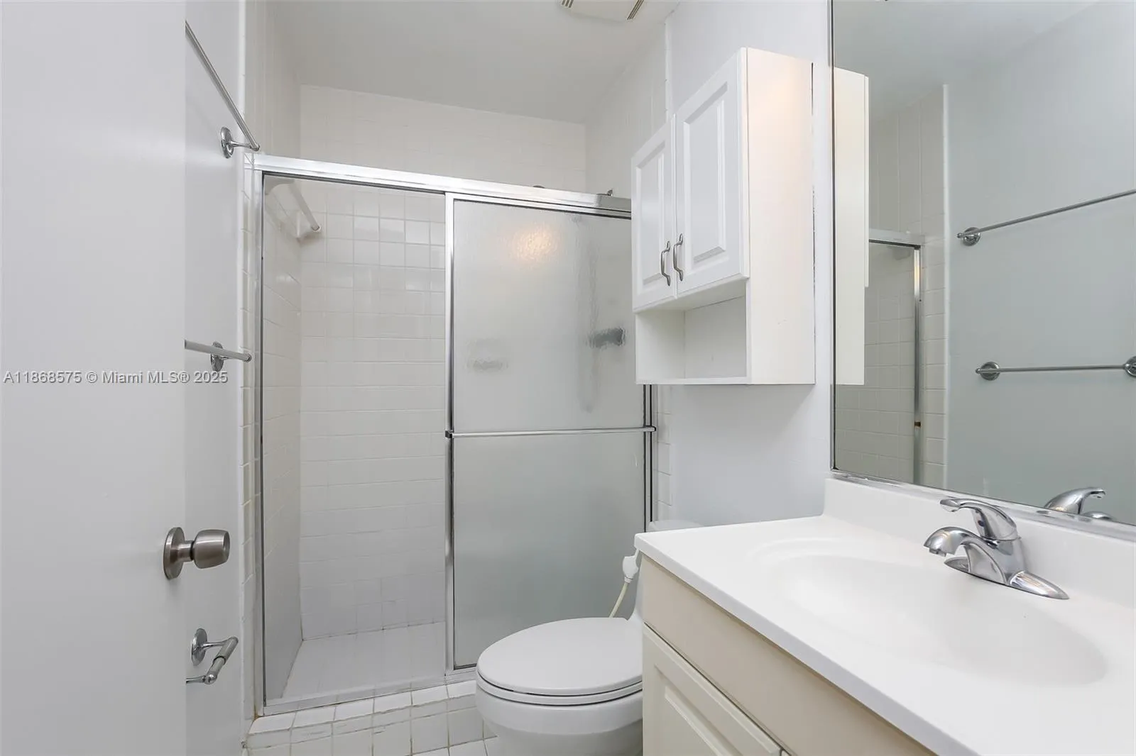 Pinecrest, Florida 33156, United States, 3 Bedrooms Bedrooms, ,3 BathroomsBathrooms,Residential,Active,203423