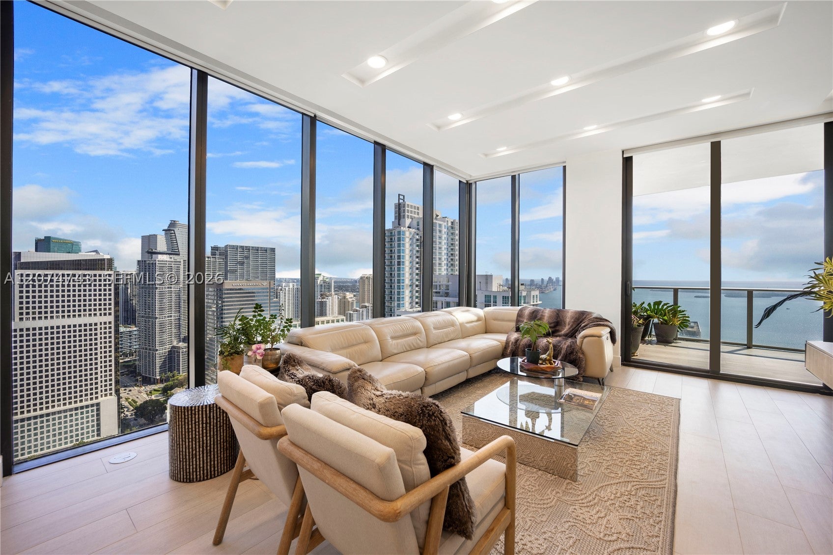 1010 Brickell Ave 4701