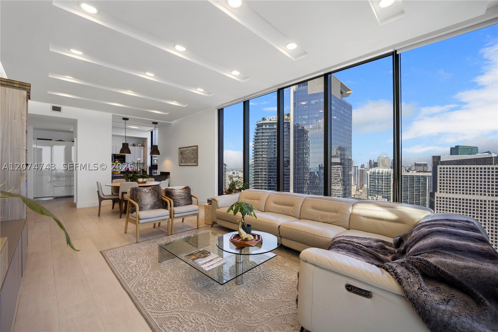 1010 Brickell Ave 4701