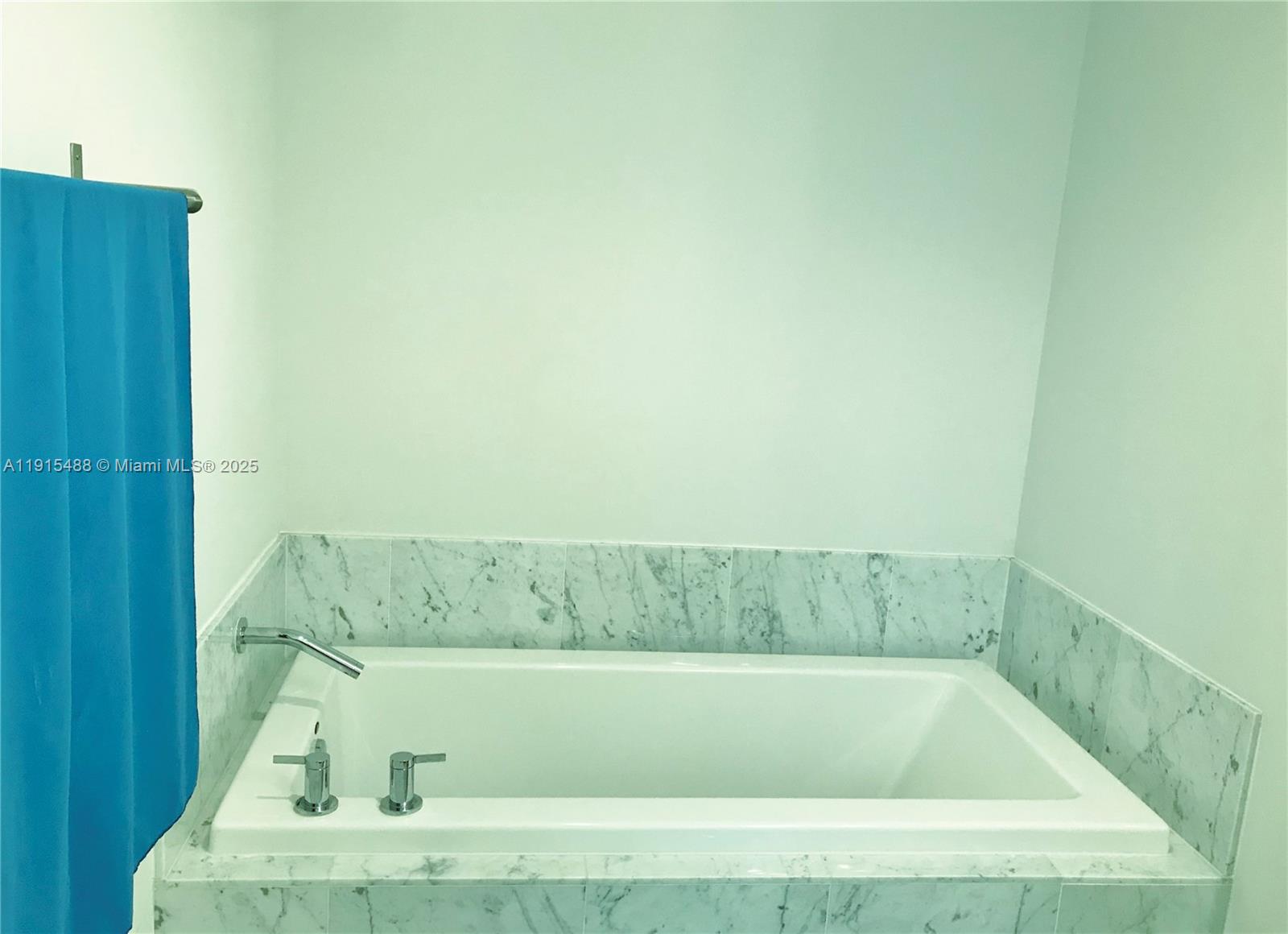 VIZCAYNE SOUTH CONDO - Residential Lease