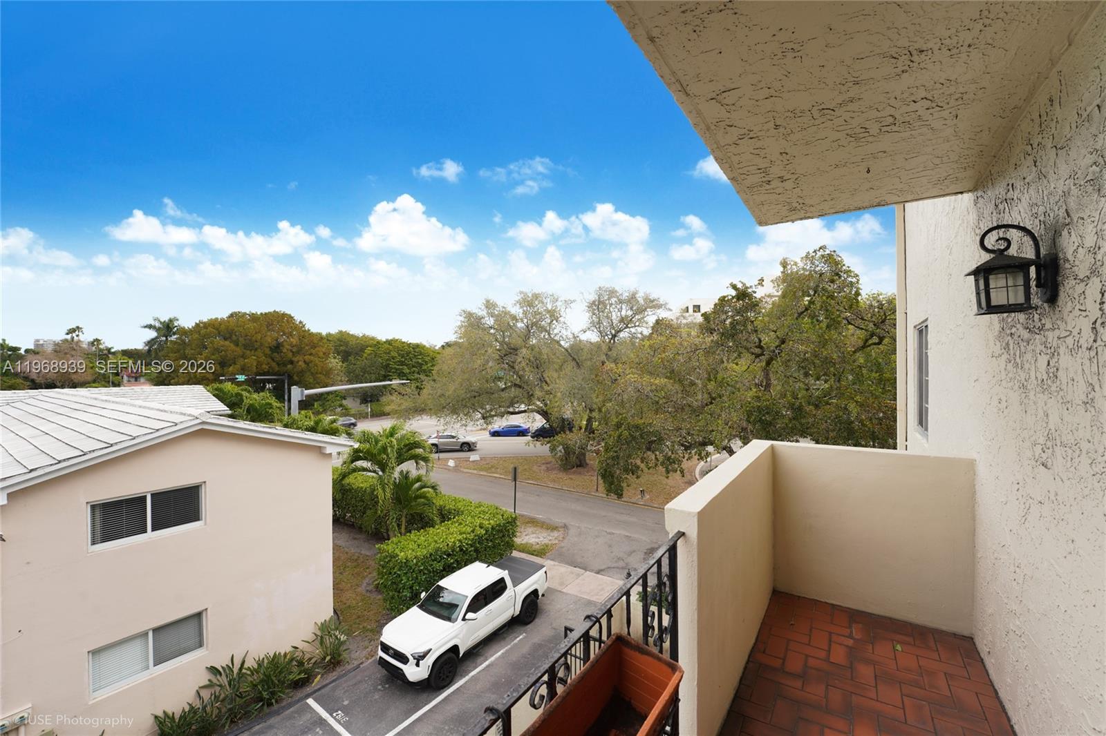 ANASTASIA ROYAL CONDO - Residential