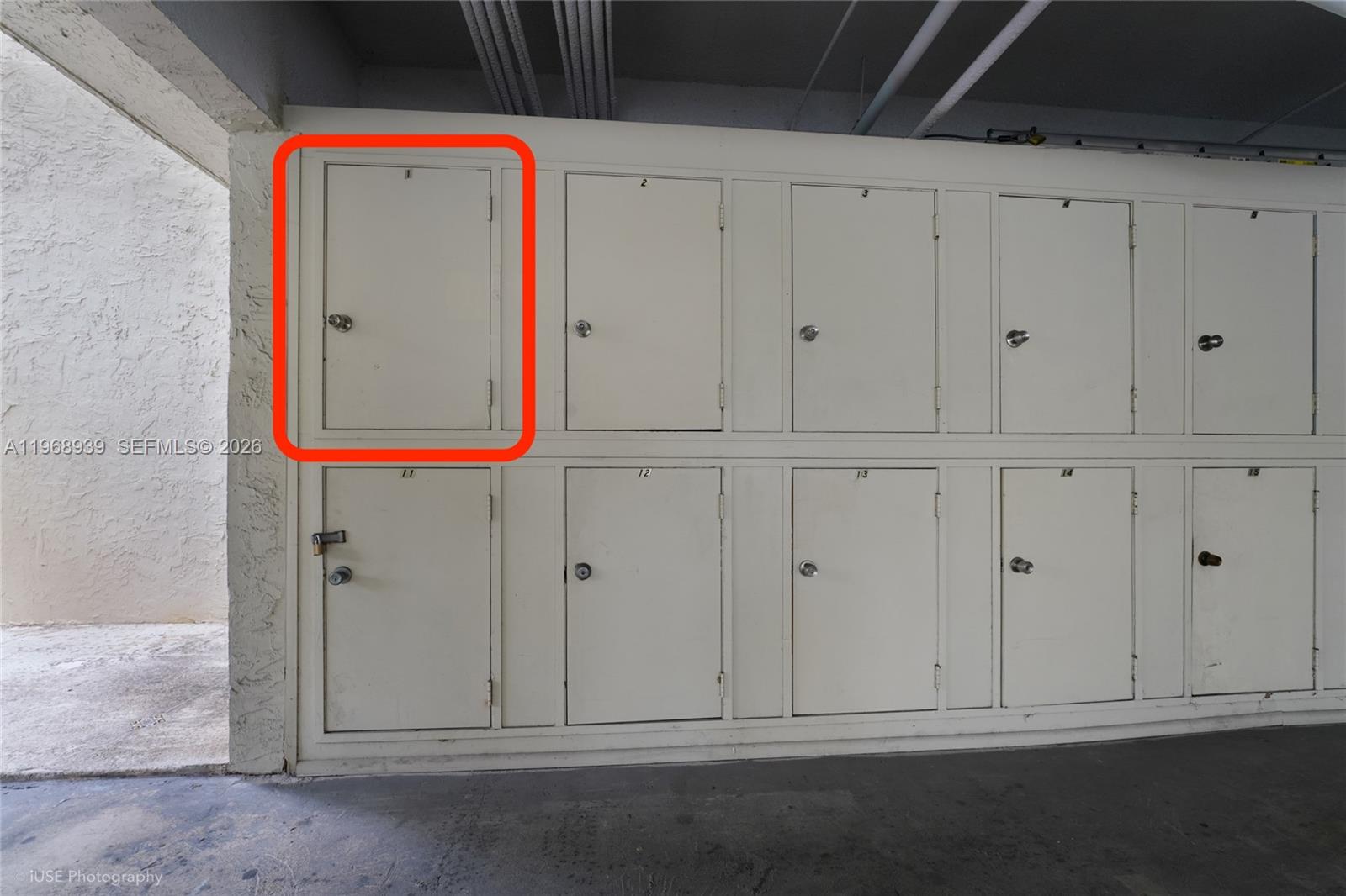 ANASTASIA ROYAL CONDO - Residential