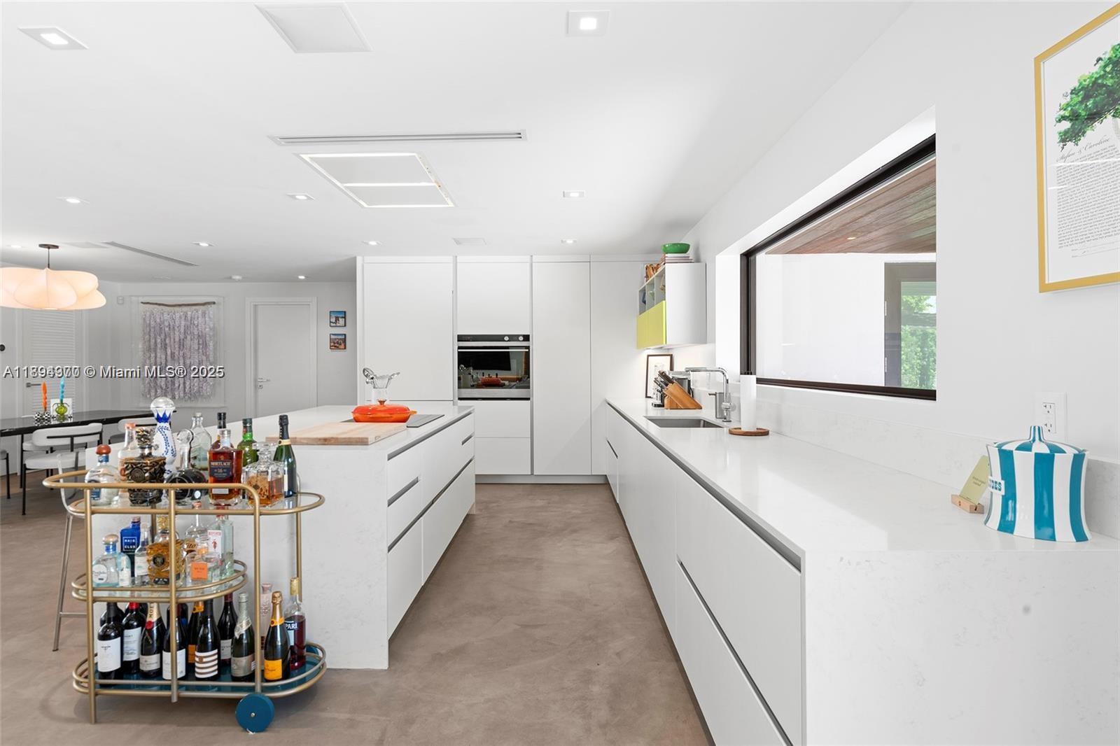 SAN SOUCI ESTATES - Residential Lease