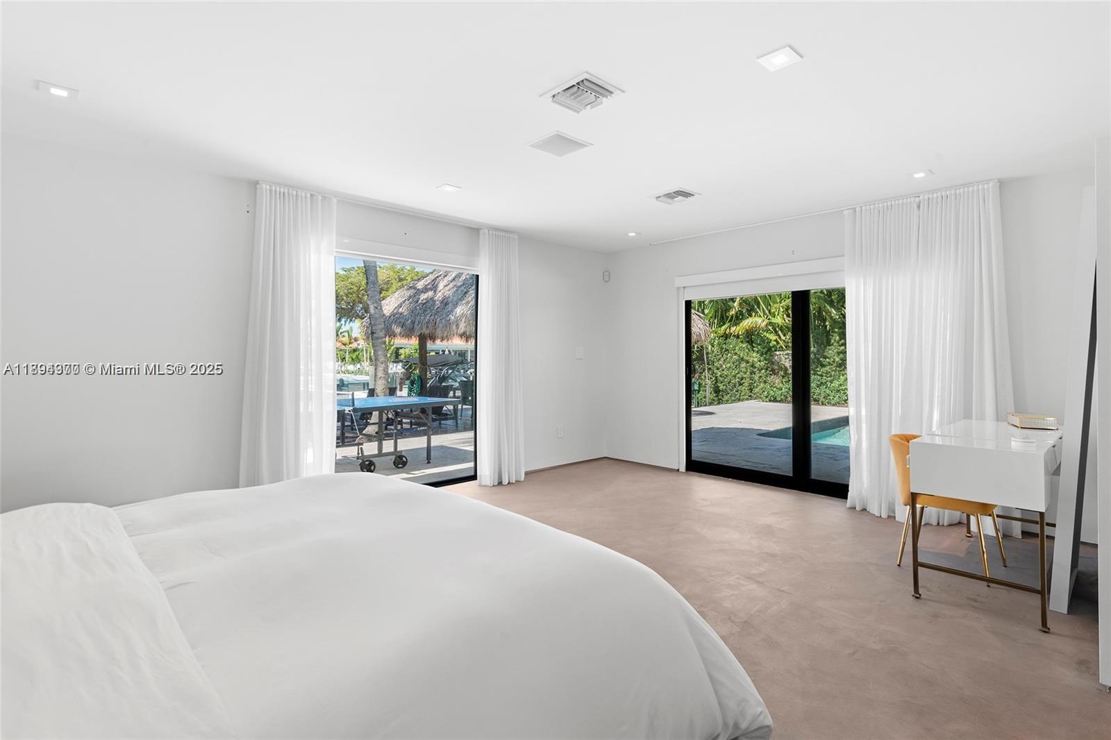 SAN SOUCI ESTATES - Residential Lease