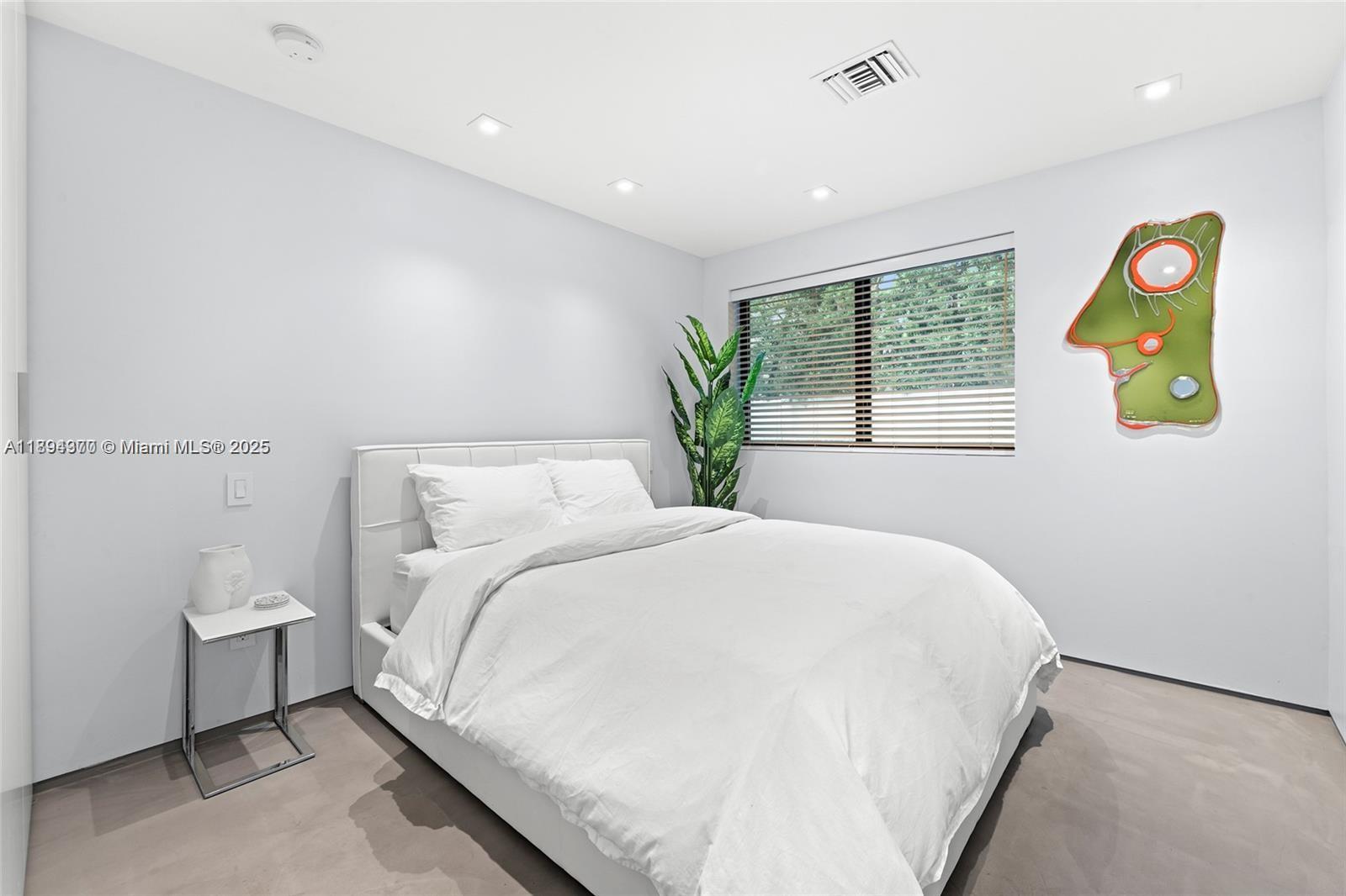 SAN SOUCI ESTATES - Residential Lease