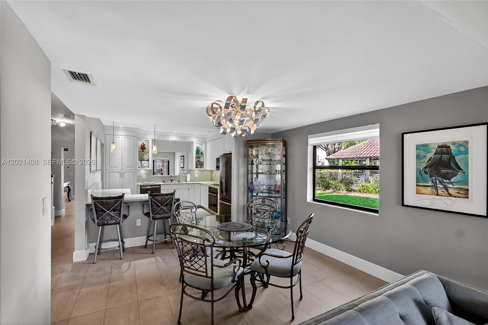 HILLTOP CONDO - Residential