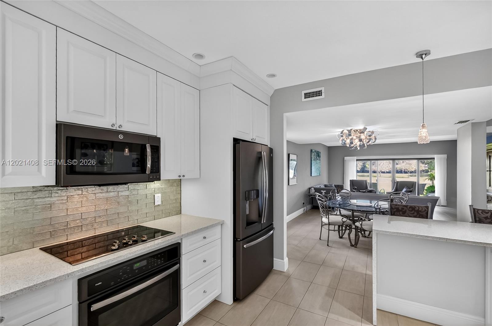 HILLTOP CONDO - Residential