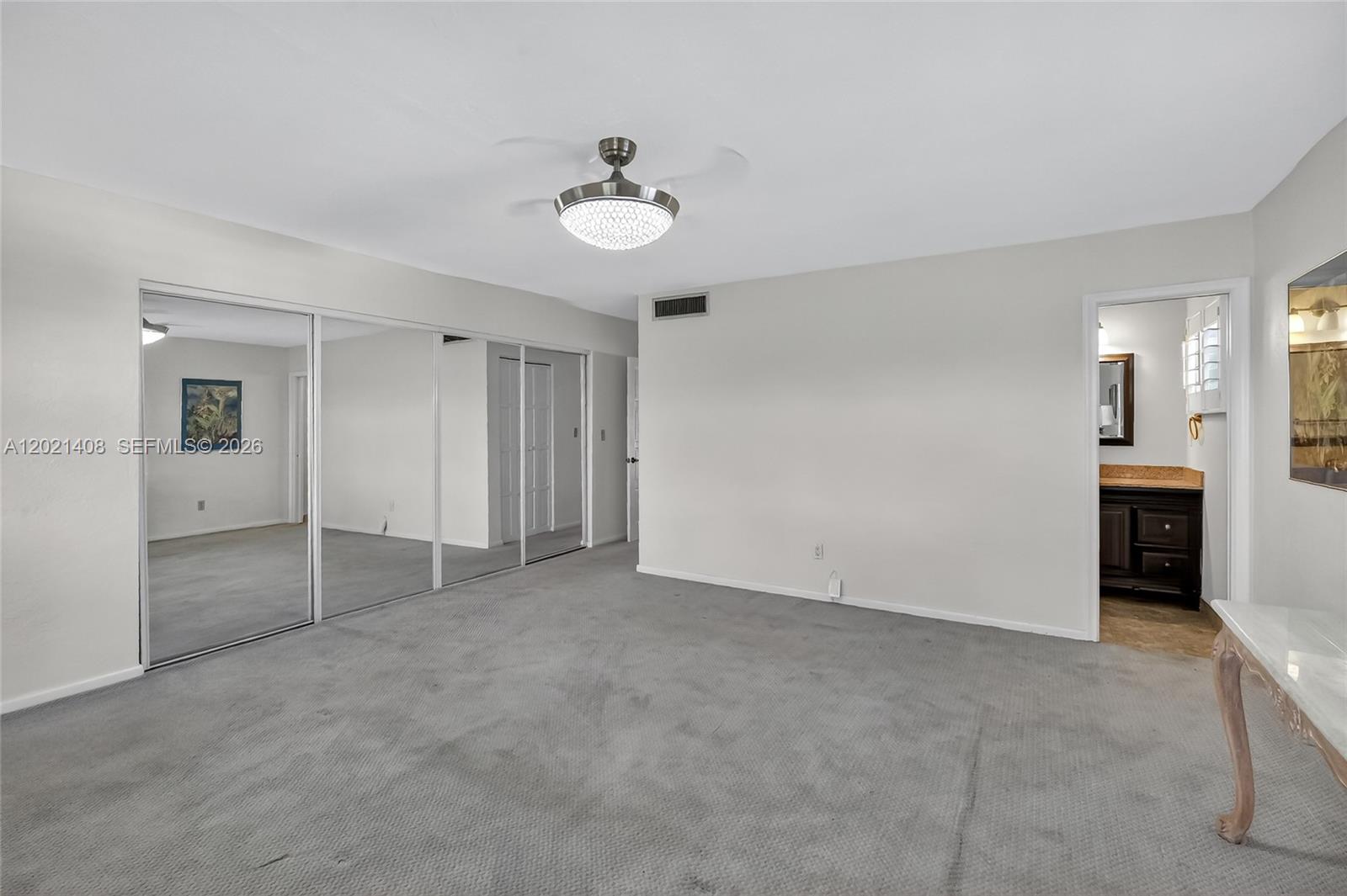 HILLTOP CONDO - Residential