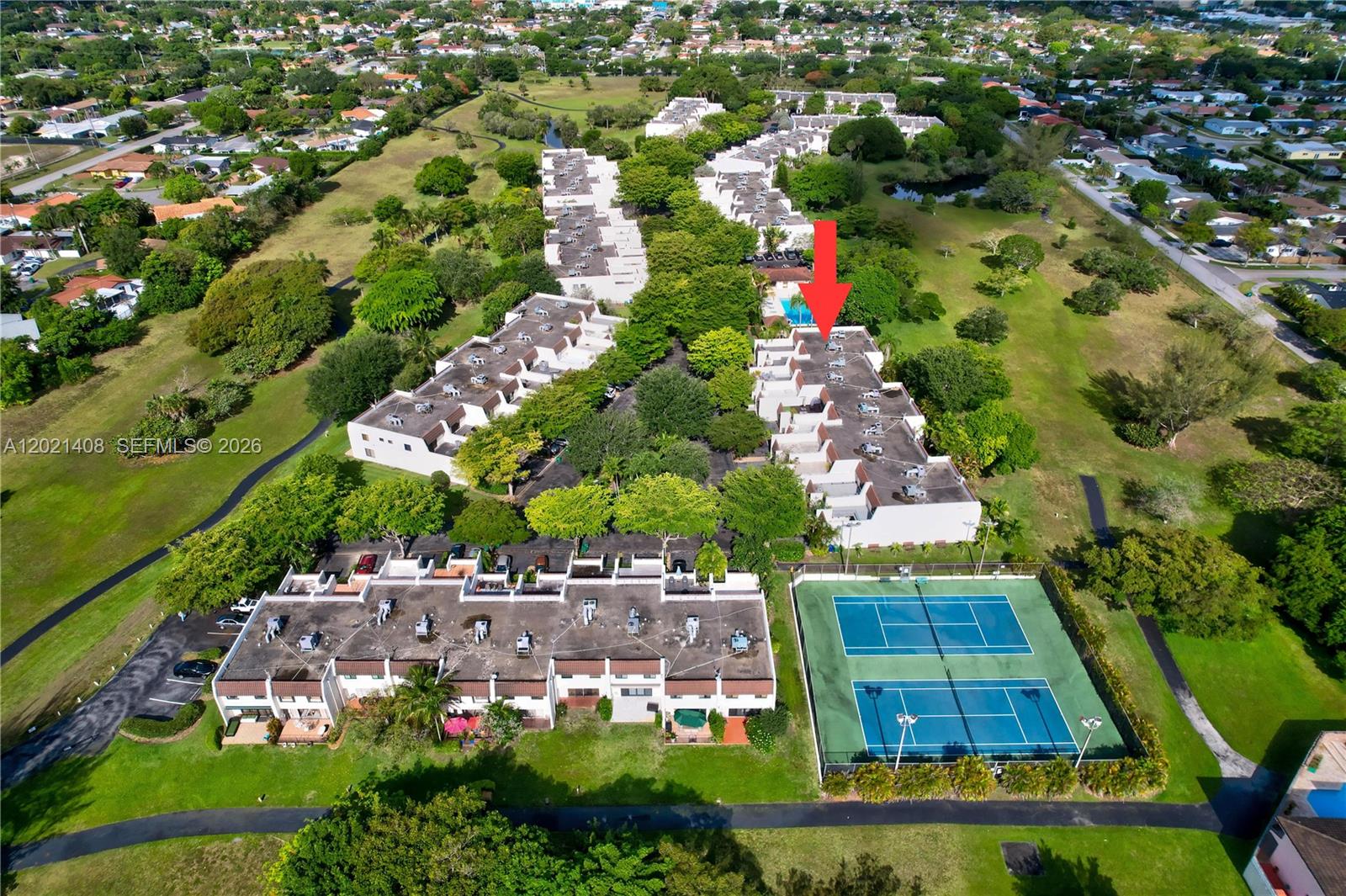 HILLTOP CONDO - Residential