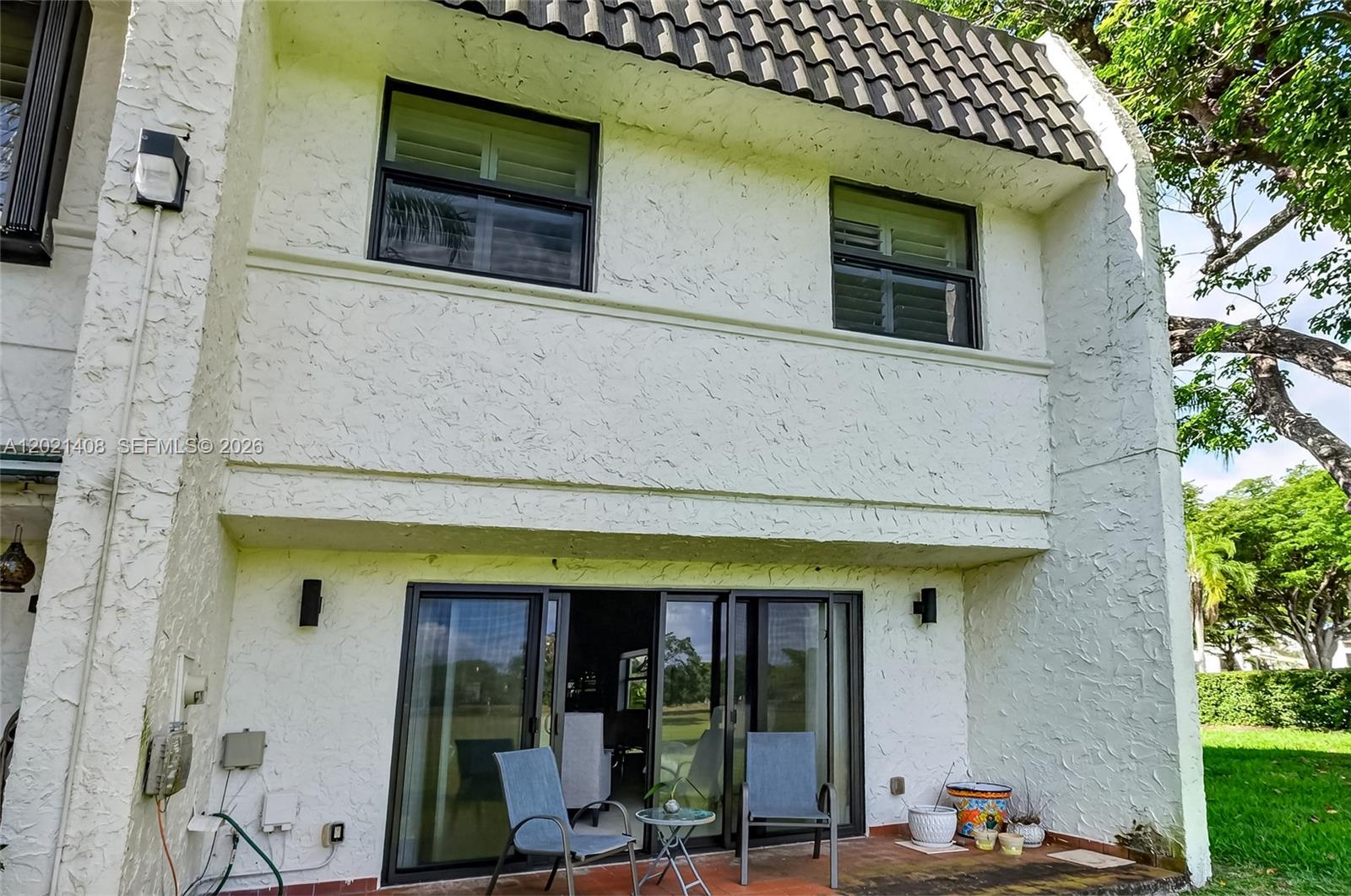 HILLTOP CONDO - Residential