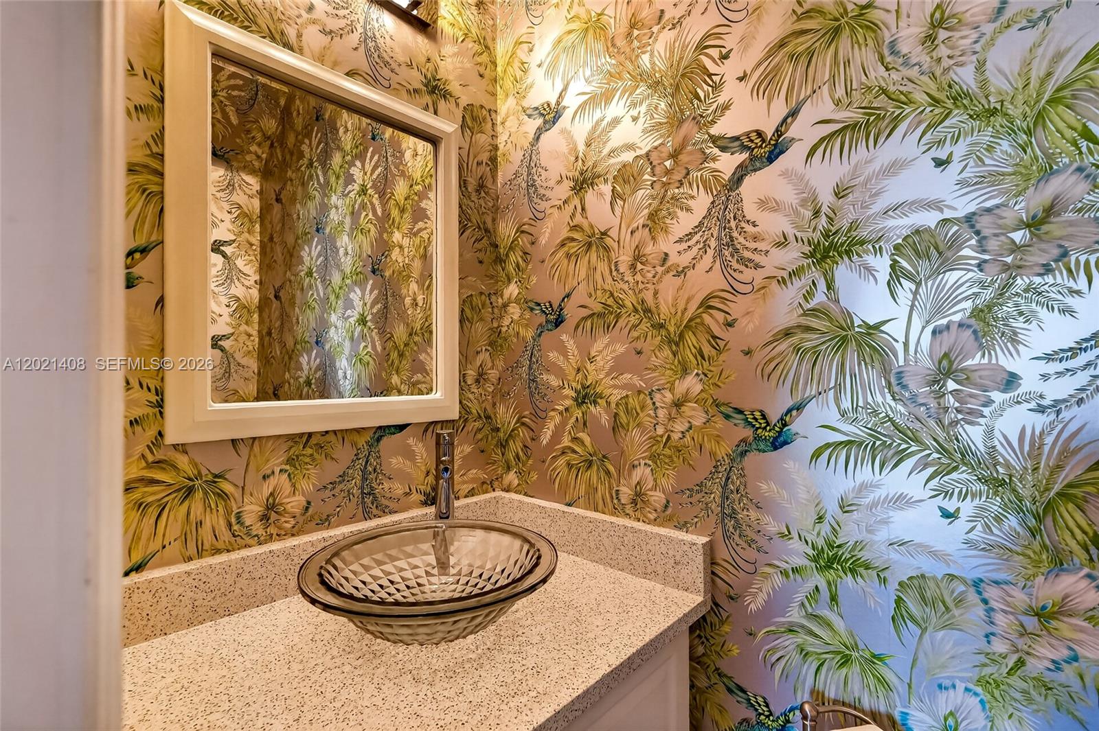 HILLTOP CONDO - Residential