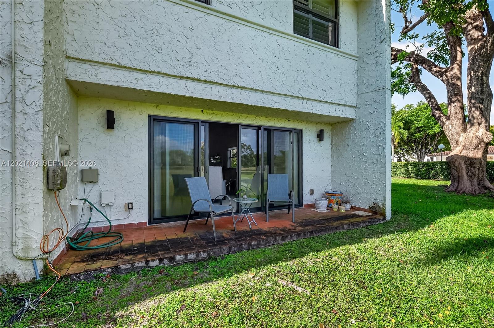 HILLTOP CONDO - Residential