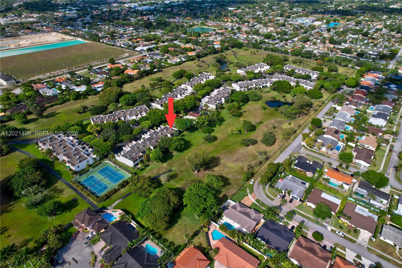 HILLTOP CONDO - Residential