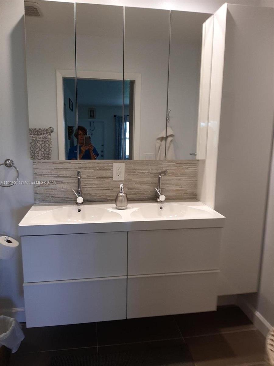 HIGH POINT OF DELRAY WEST - Residential Lease