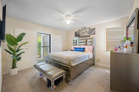 Condominium in Hollywood FL 620 Park Rd Rd 6.jpg